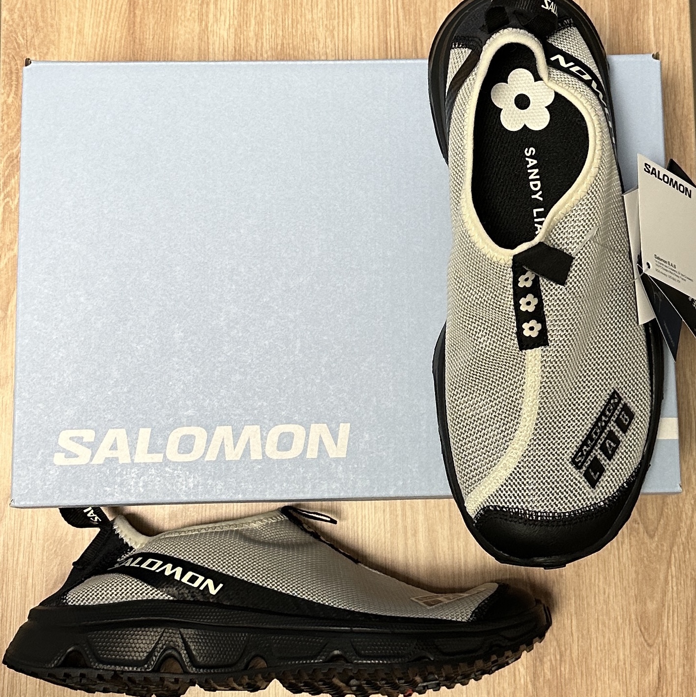 살로몬 x 샌디 리앙 RX 모크 3.0 블랙 화이트 착용 스타일