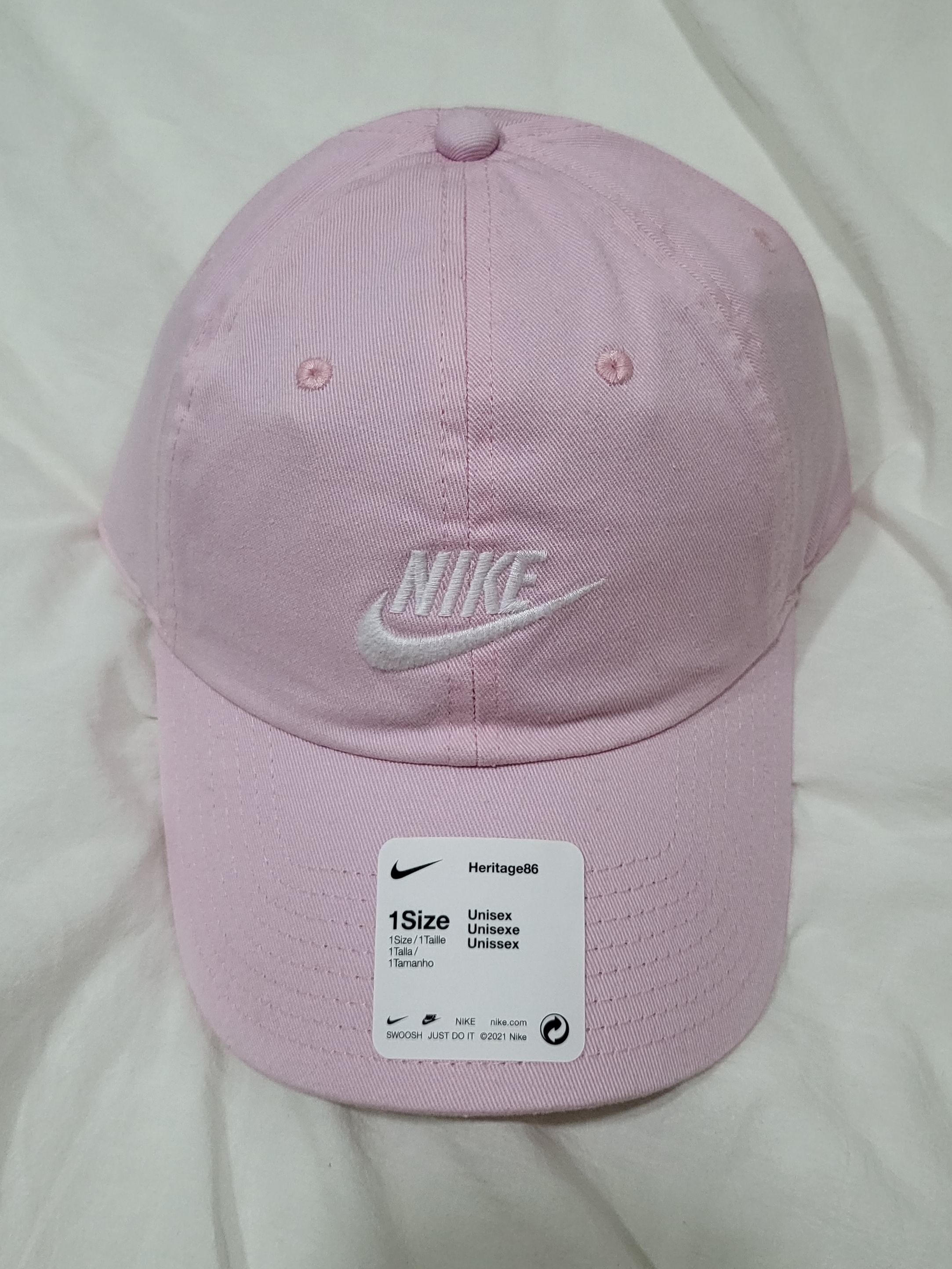 Nike Heritage 86 Futura Washed Cap Pink Foam 착용 스타일