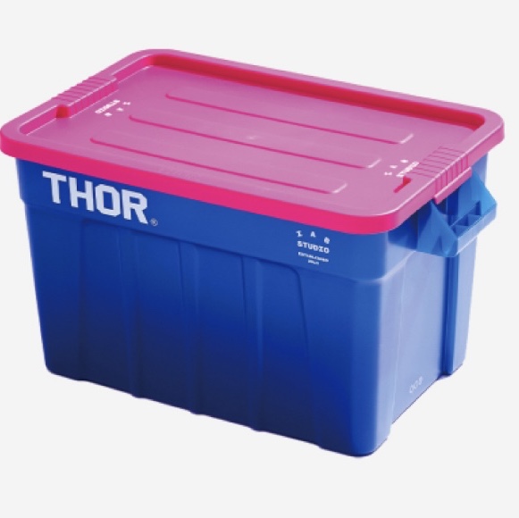 IAB Studio x Thor 75L Container Blue Pink 착용 스타일