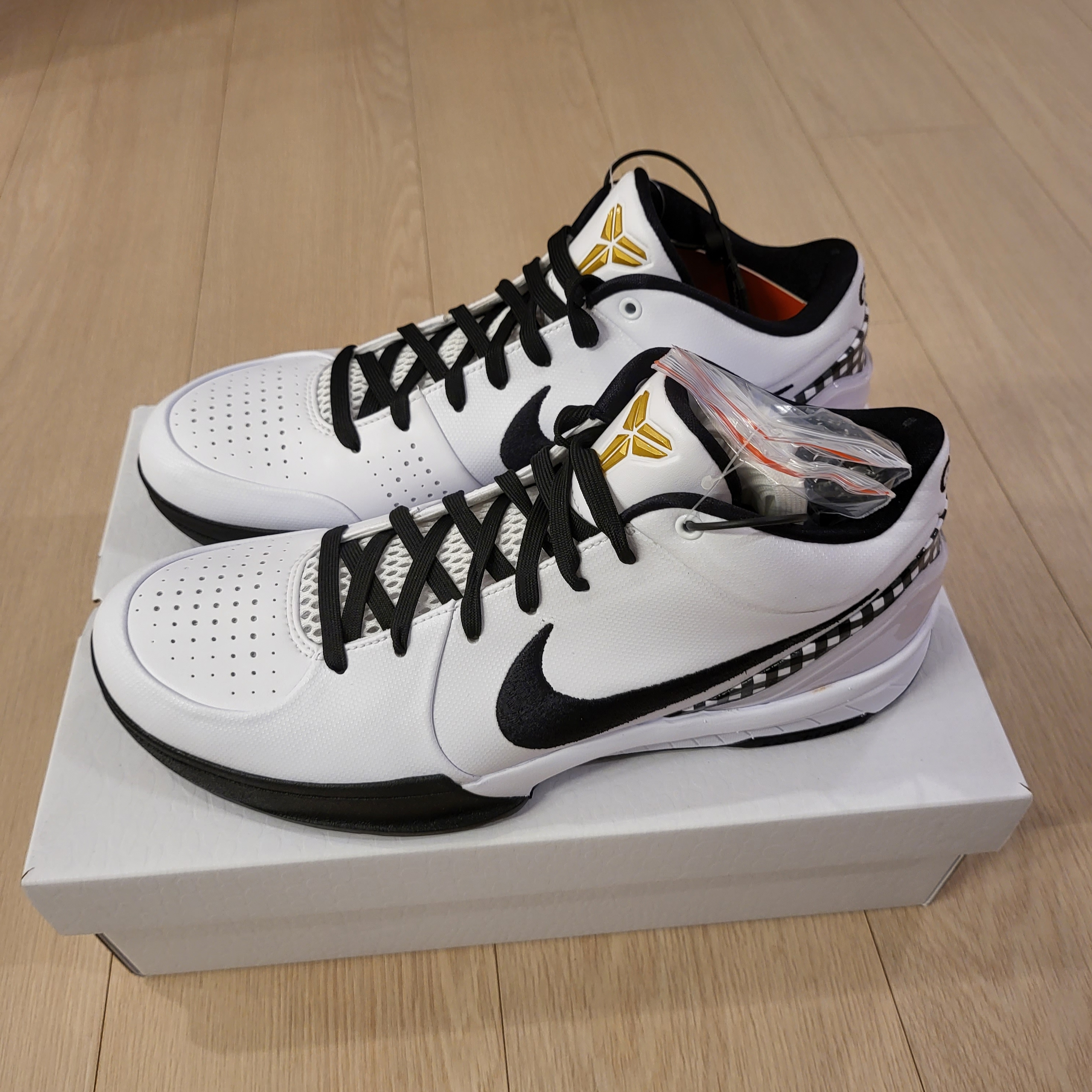 Nike Kobe 4 Protro Mambacita Gigi 착용 스타일