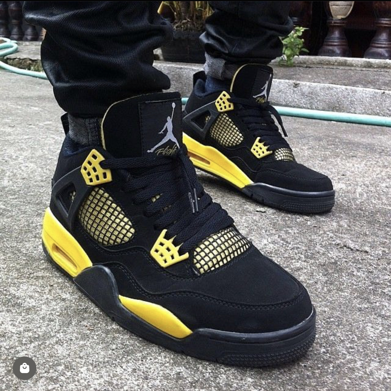 Jordan 4 Retro Thunder 2023 착용 스타일 - 1