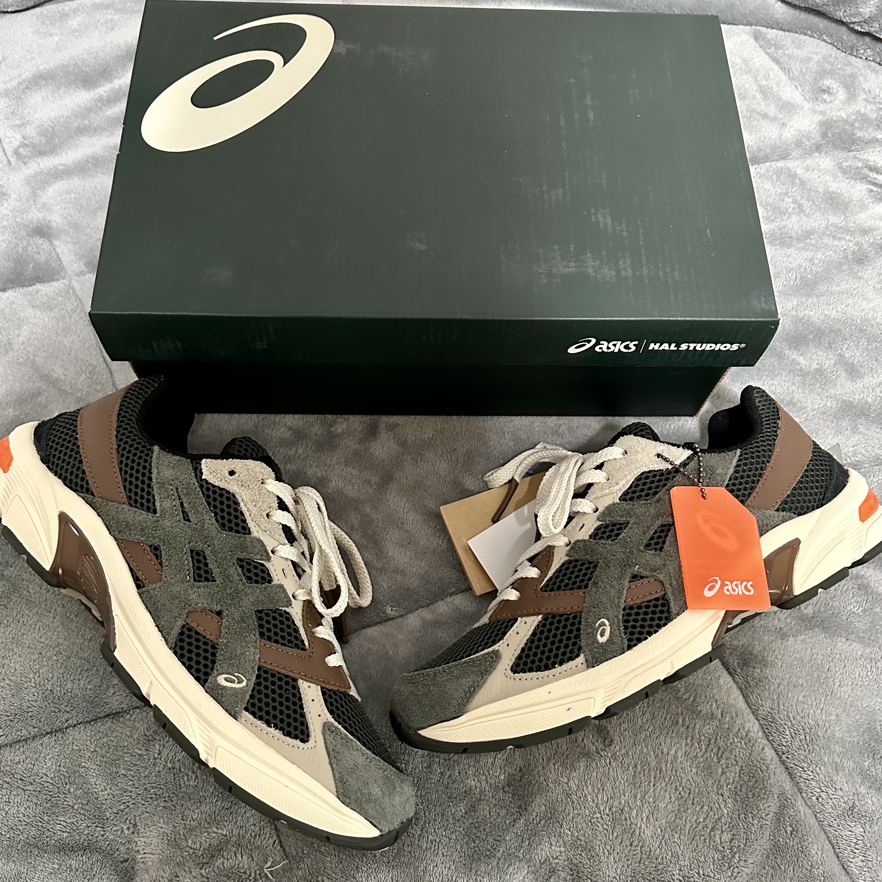 Asics x Hal Studios Gel-1130 MK-II Forest 착용 스타일 - 1
