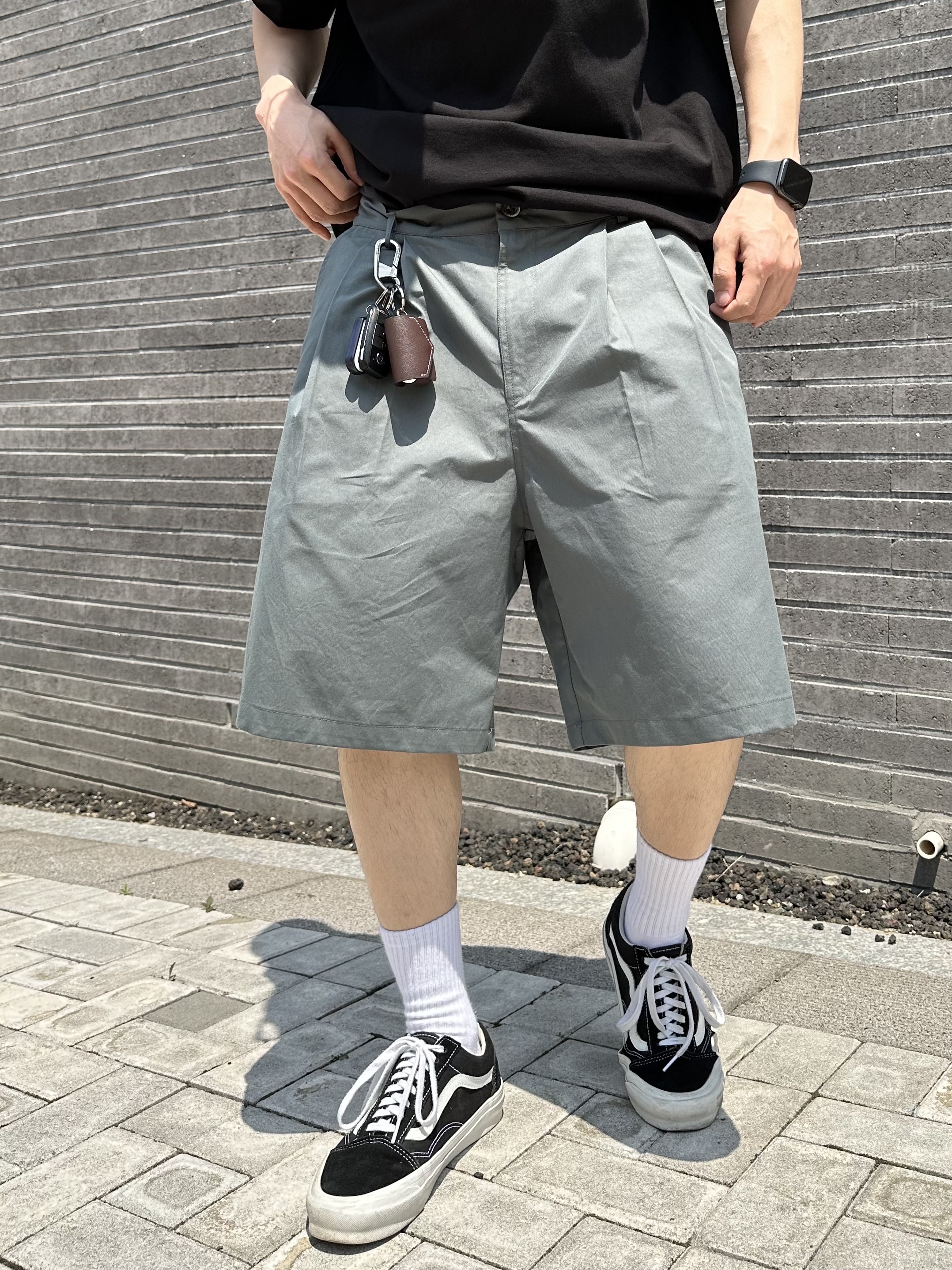 반스 볼트 OG 올드스쿨 LX 블랙 착용 스타일 - 3