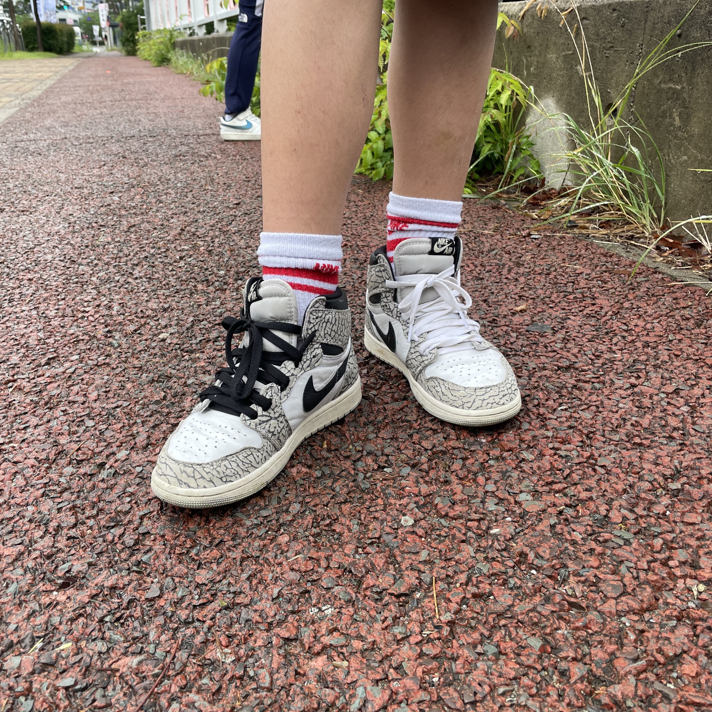 Jordan 1 Retro High OG White Cement 착용 스타일