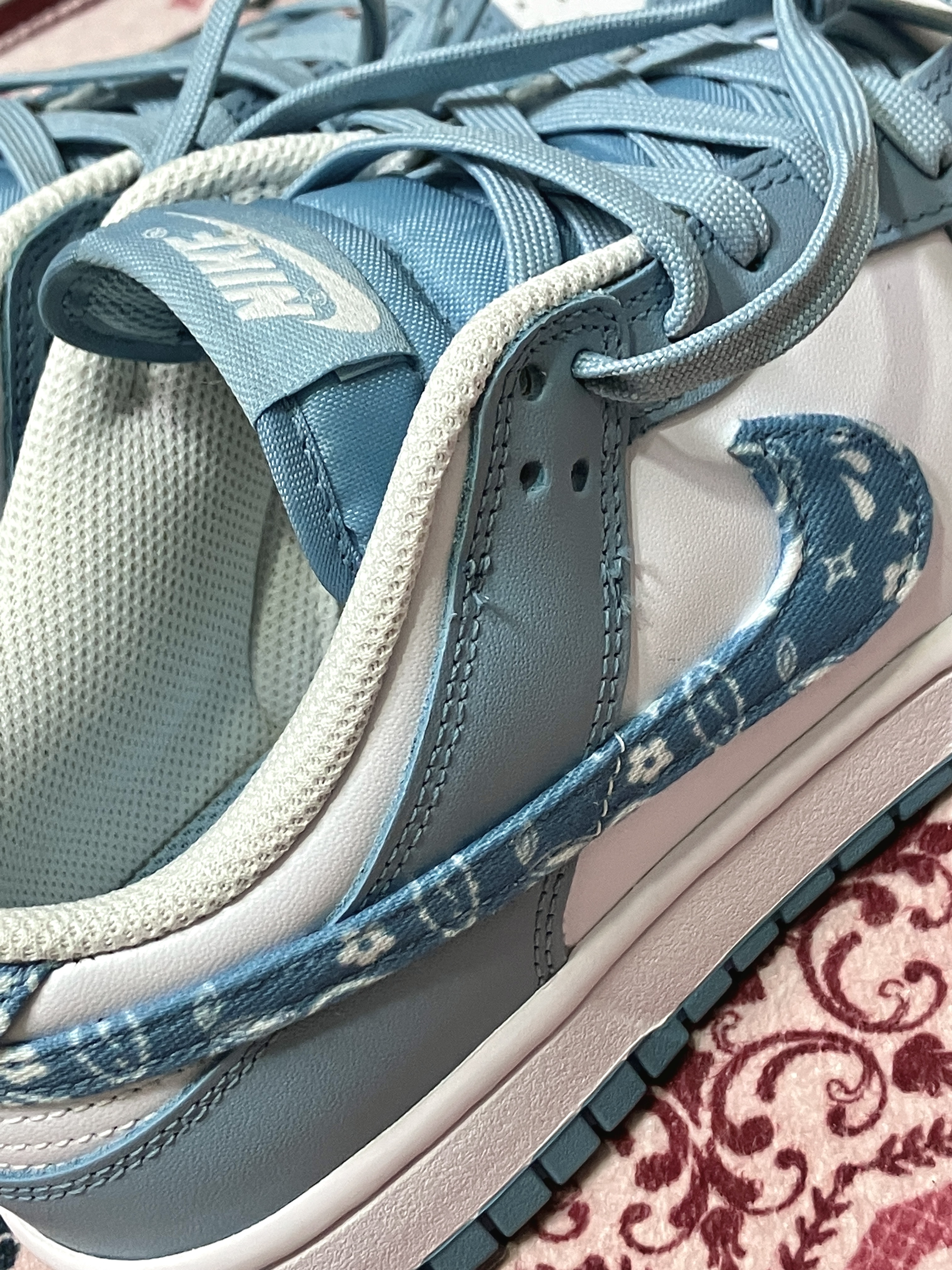 (W) Nike Dunk Low Essential Blue Paisley 착용 스타일