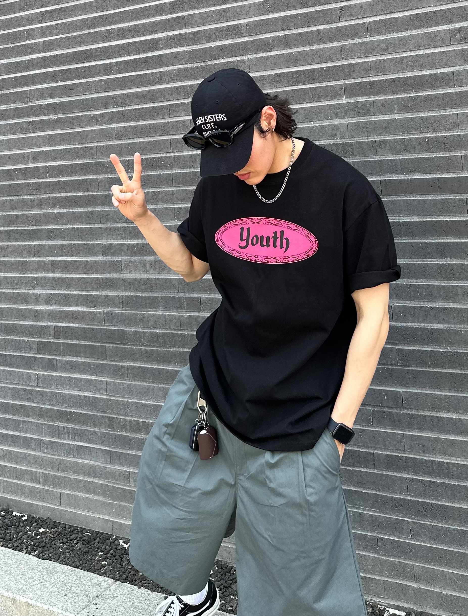 반스 볼트 OG 올드스쿨 LX 블랙 착용 스타일 - 2