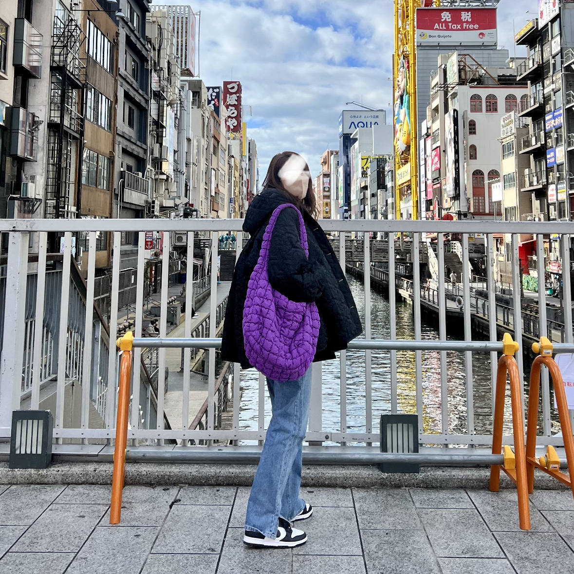 COS Quilted Oversized Shoulder Bag Purple, Nike Dunk Low Retro Black 착용 스타일