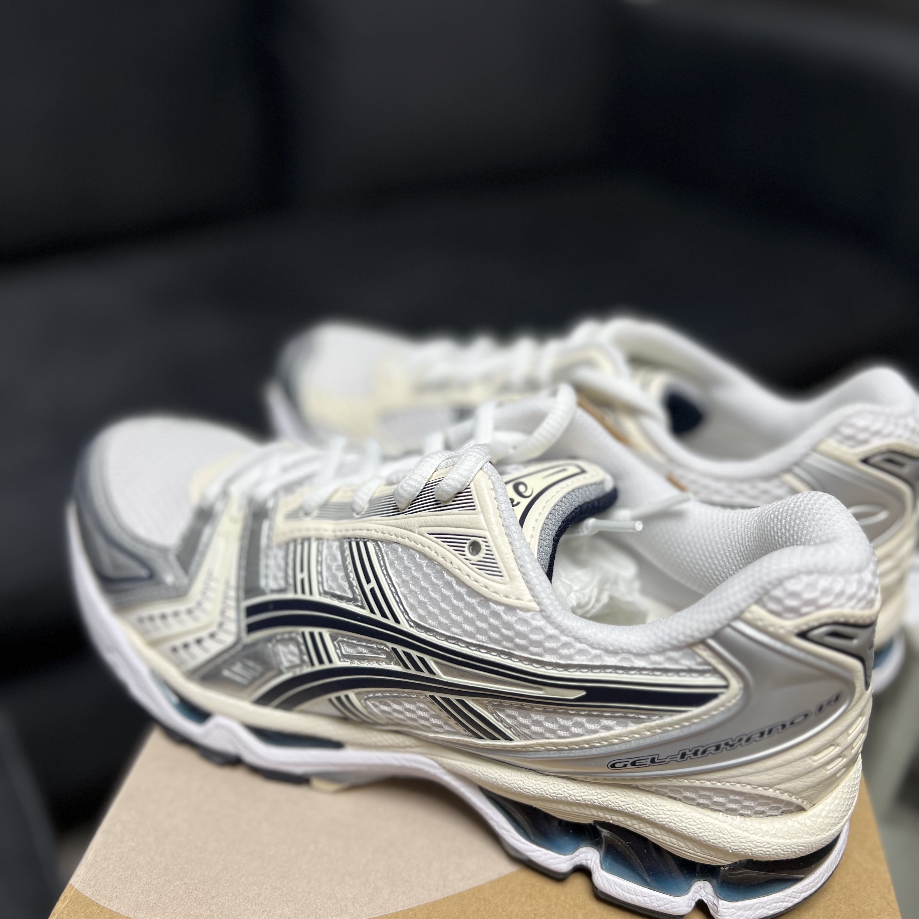 (W) Asics Gel-Kayano 14 White Midnight 착용 스타일 - 1