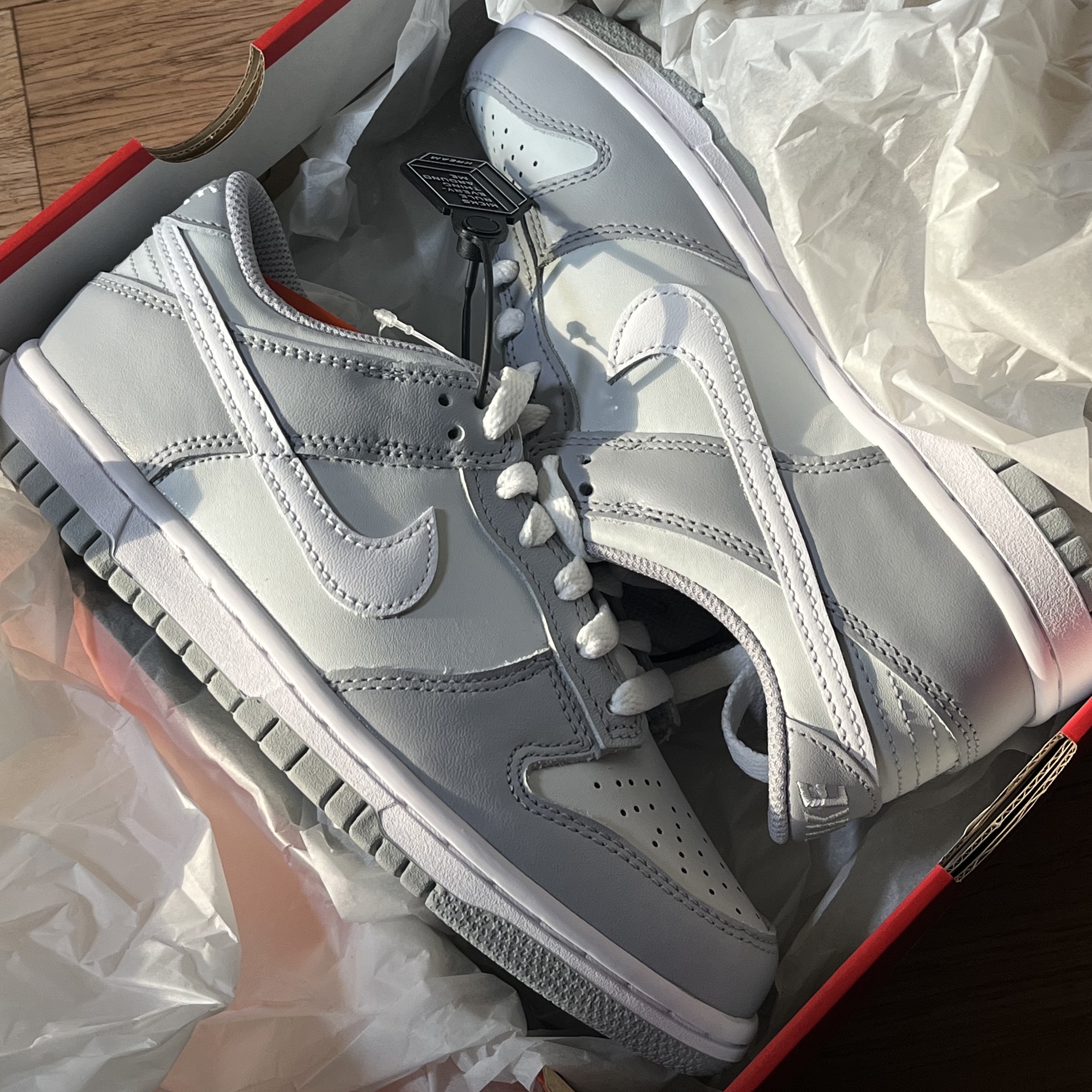 (GS) Nike Dunk Low Wolf Grey 착용 스타일