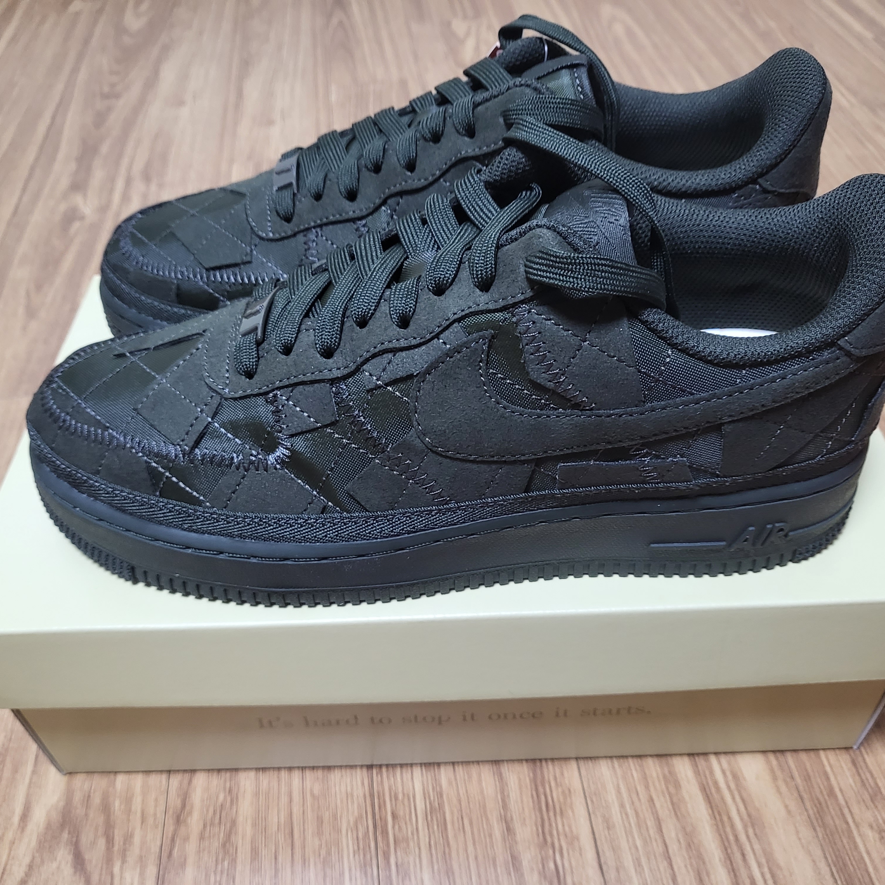 Nike x Billie Eilish Air Force 1 Low '07 SP Sequoia 착용 스타일