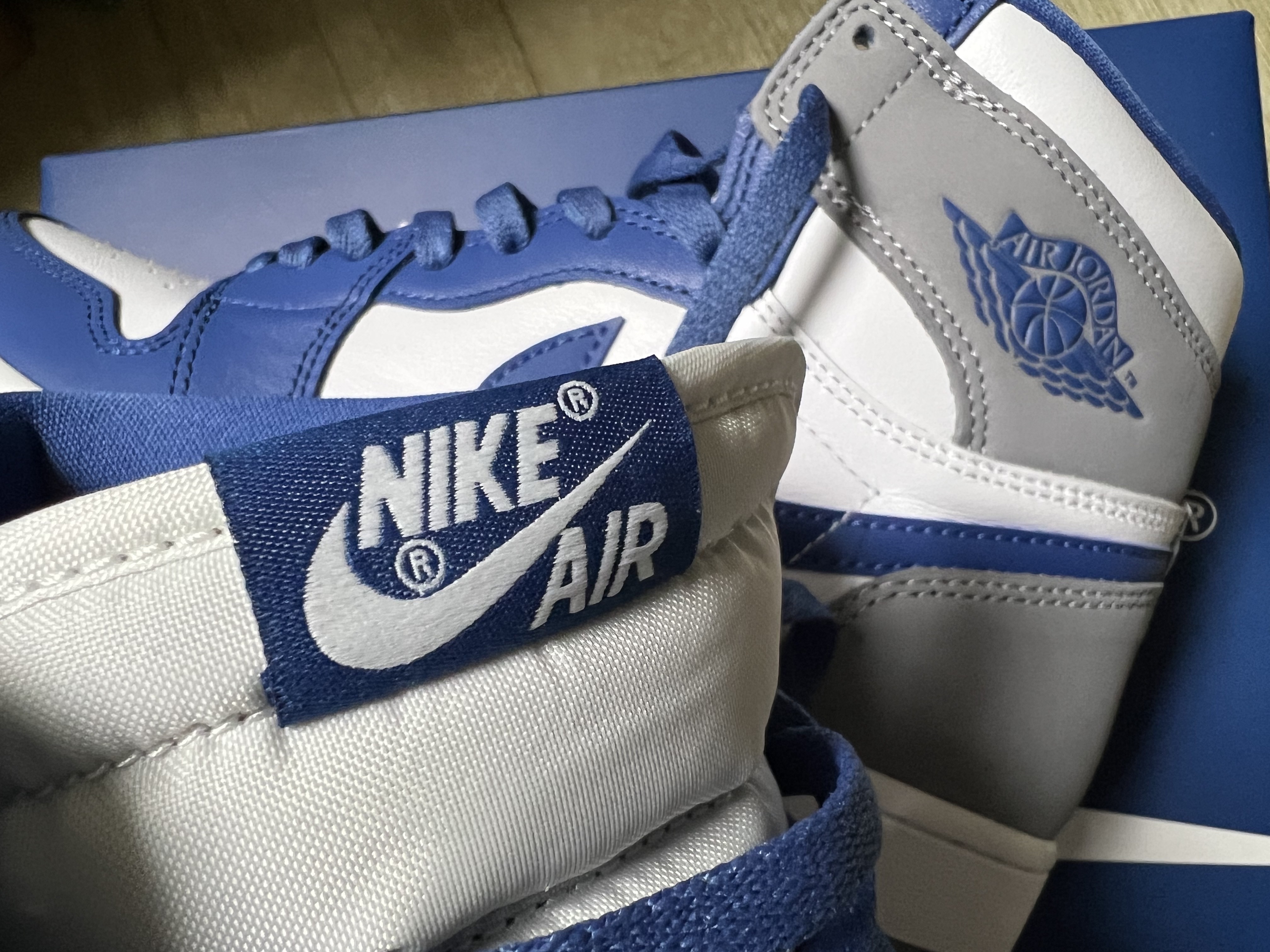 Jordan 1 Retro High OG True Blue 착용 스타일 - 1