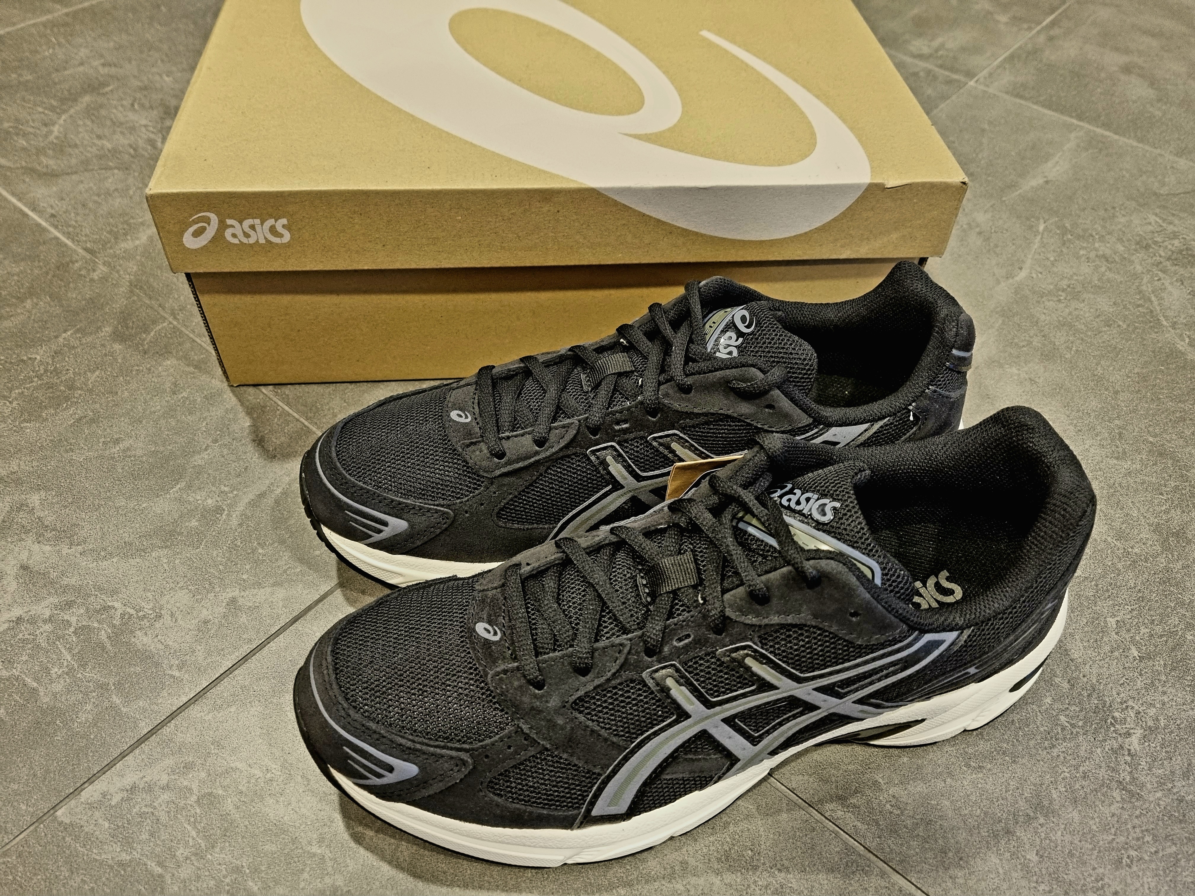 Asics Gel-1130 Black Metropolis 착용 스타일 - 5
