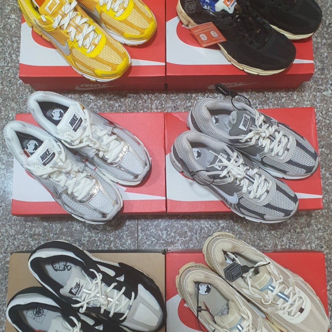 Nike Zoom Vomero 5 PRM Light Iron Ore and Flat Fewter 착용 스타일