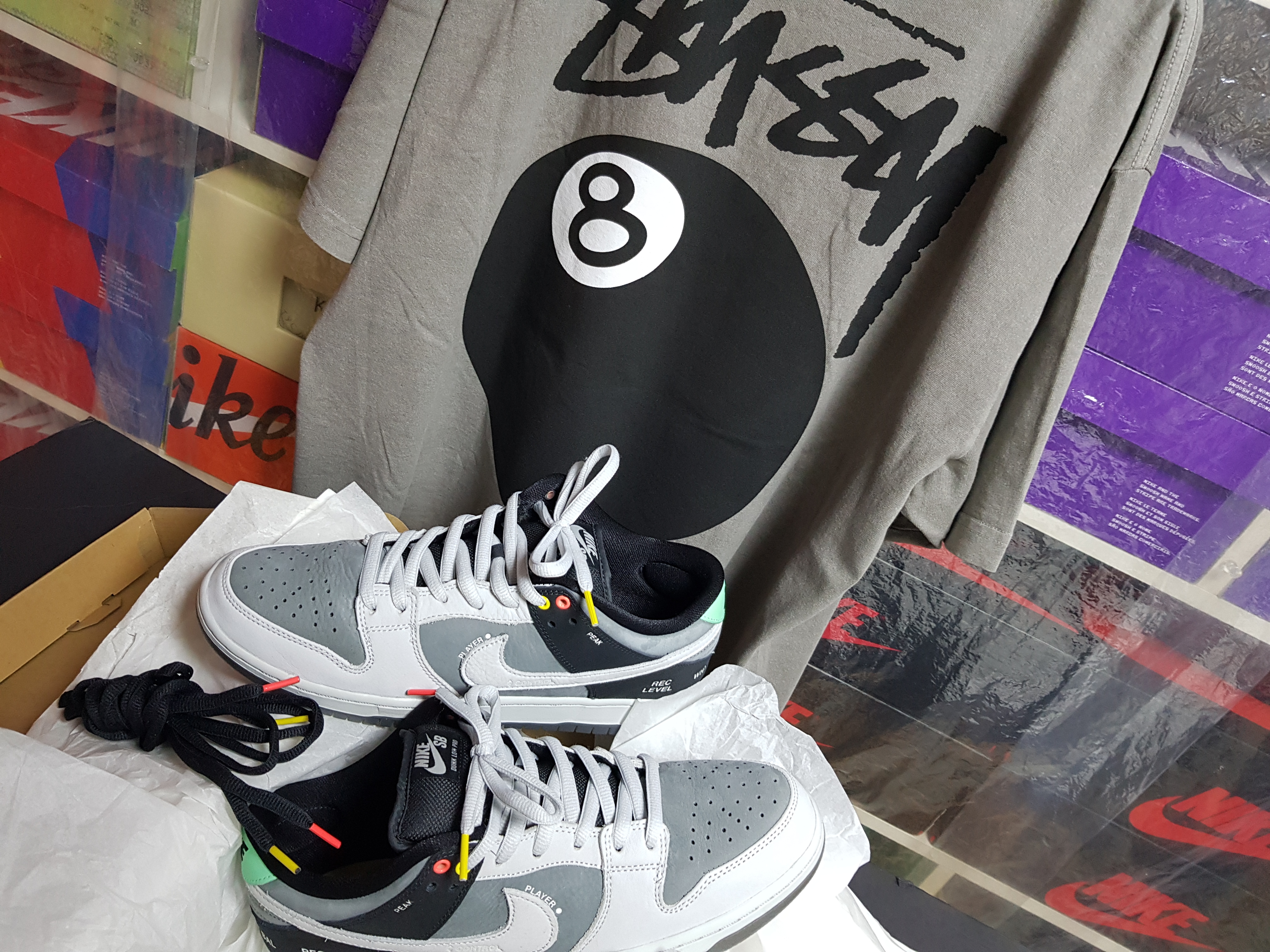 Nike SB Dunk Low Pro Camcorder, Stussy 8 Ball Pigment Dyed T-Shirt Grey - 22SS 착용 스타일 - 2