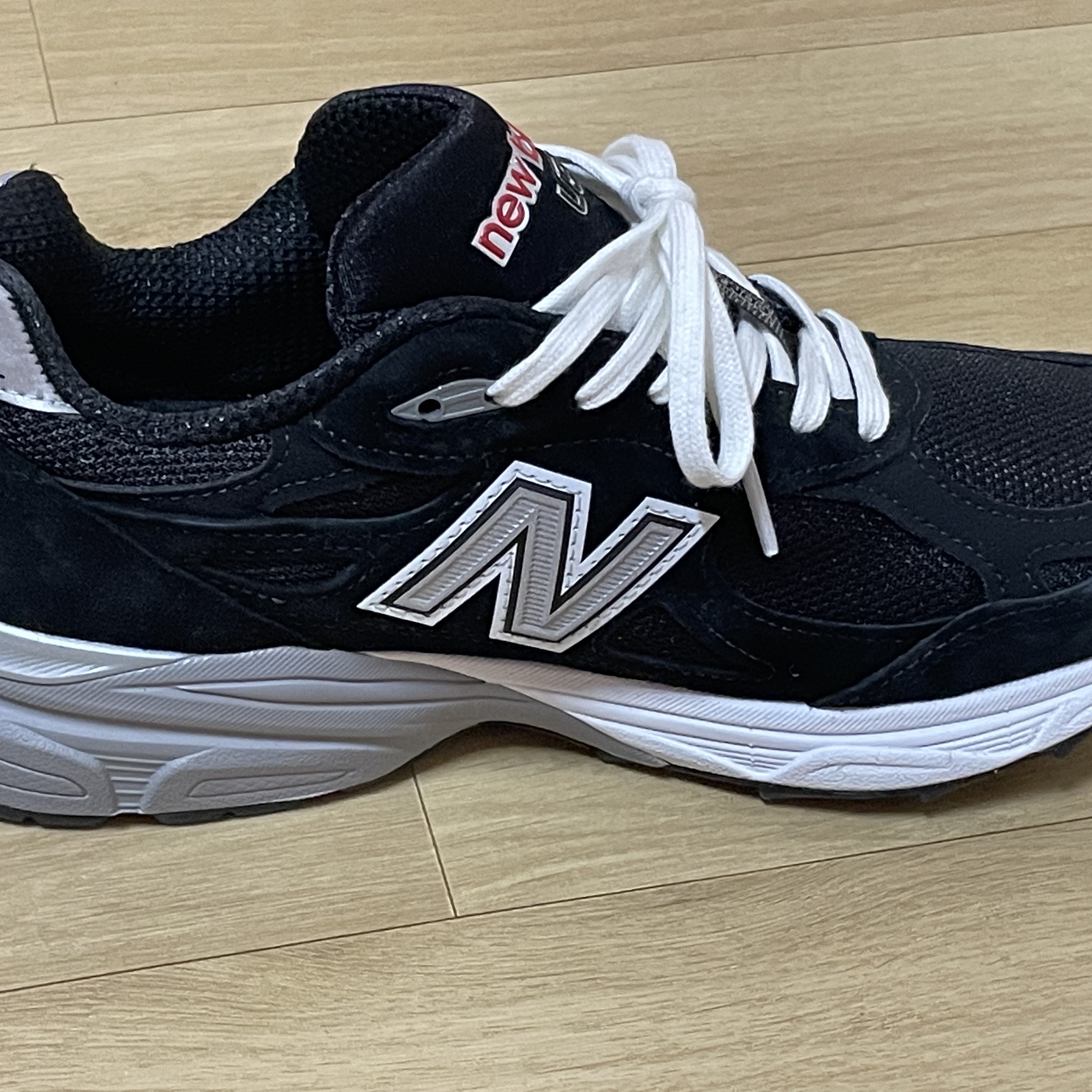 New Balance 990v3 Made in USA Black - D Standard 착용 스타일 - 3