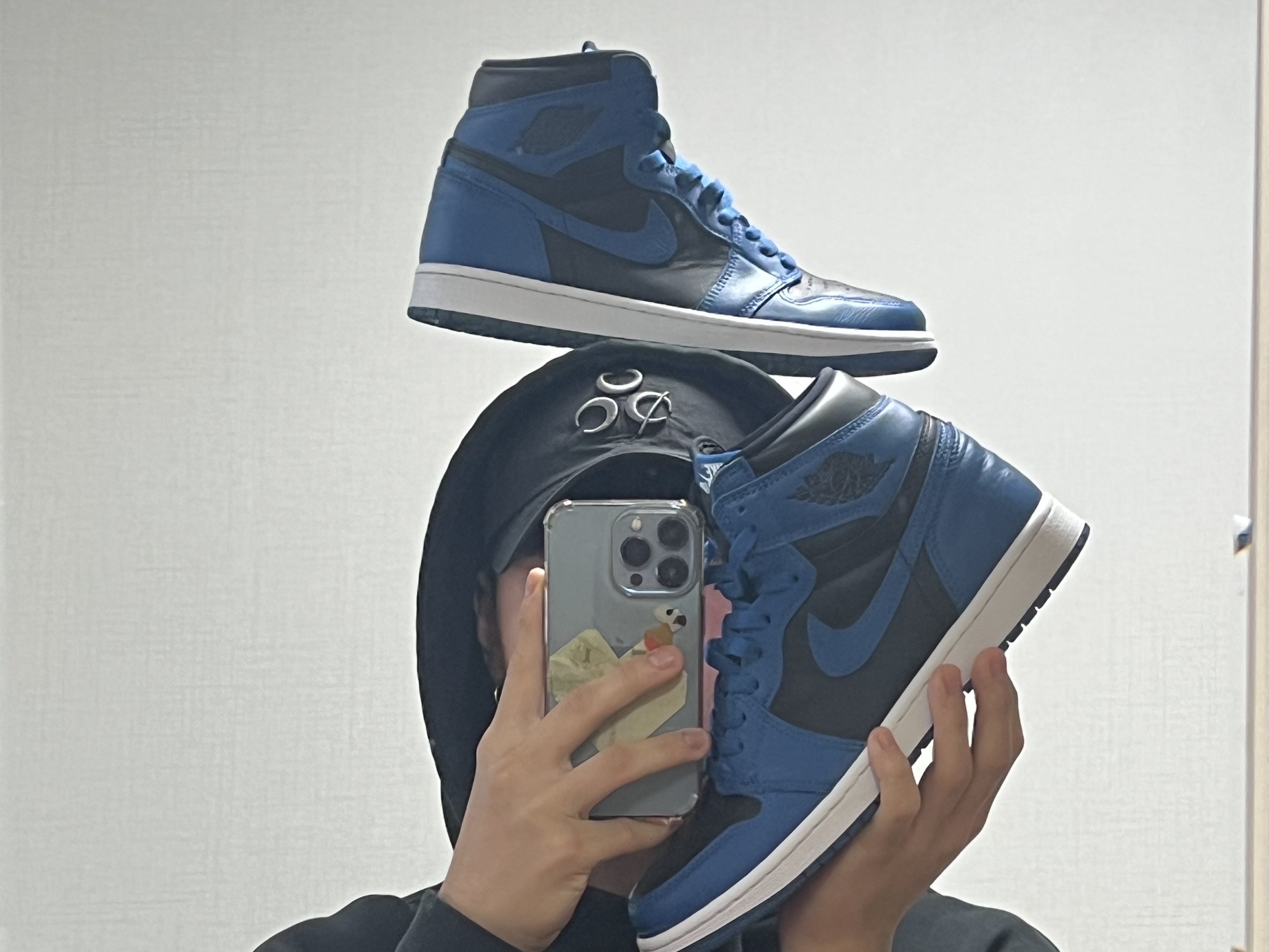 Jordan 1 Retro High OG Dark Marina Blue 착용 스타일 - 5
