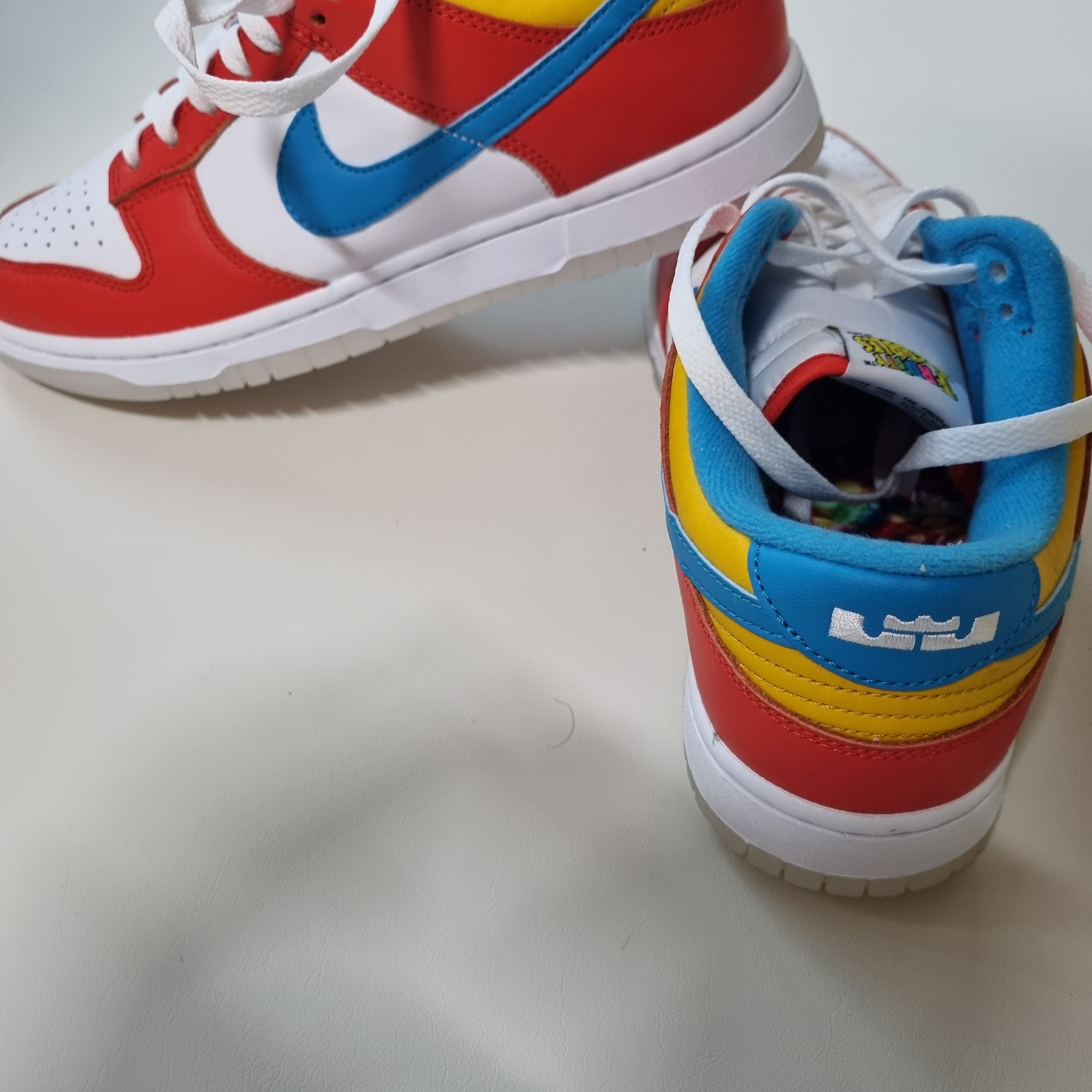 Nike x LeBron James x Fruity Pebbles Dunk Low QS Habanero Red 착용 스타일 - 2