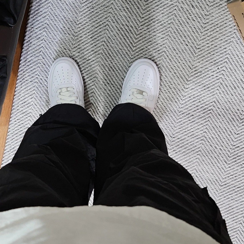 Nike Air Force 1 '07 Low White 착용 스타일 - 1
