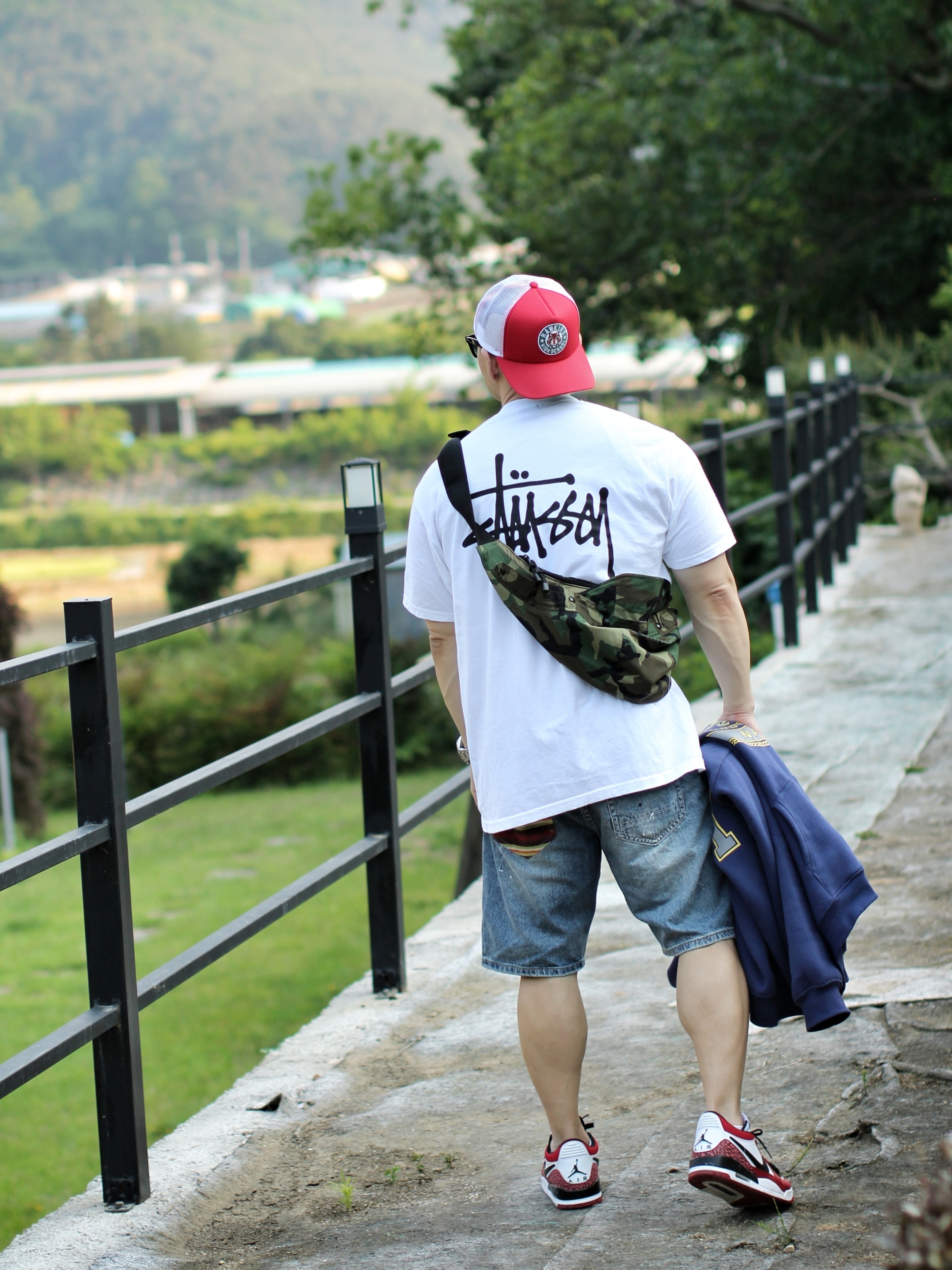 Stussy Basic Stussy T-Shirt White 2023, Jordan Legacy 312 Low Chicago 2022 착용 스타일 - 2