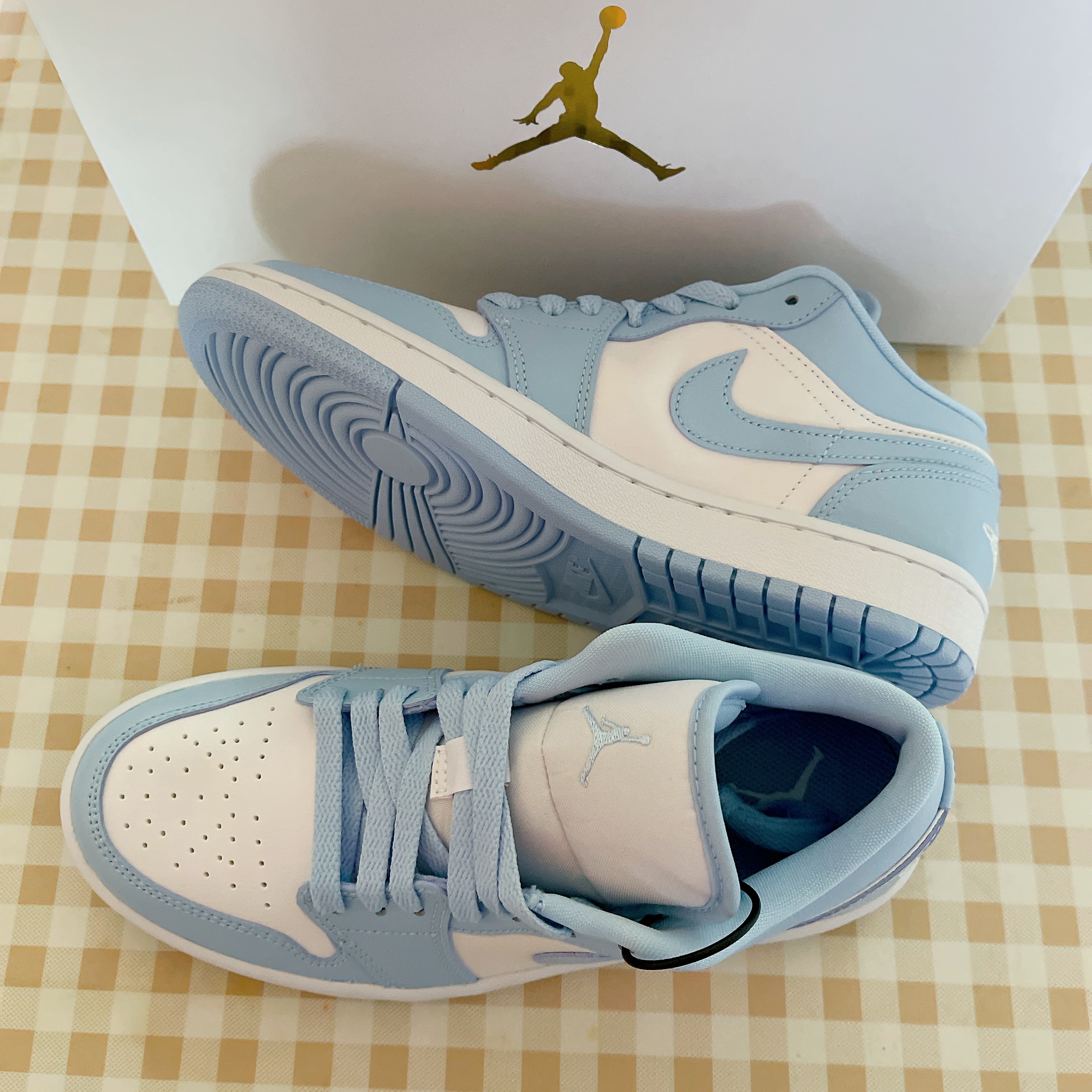 (W) Jordan 1 Low White Ice Blue 착용 스타일 - 4