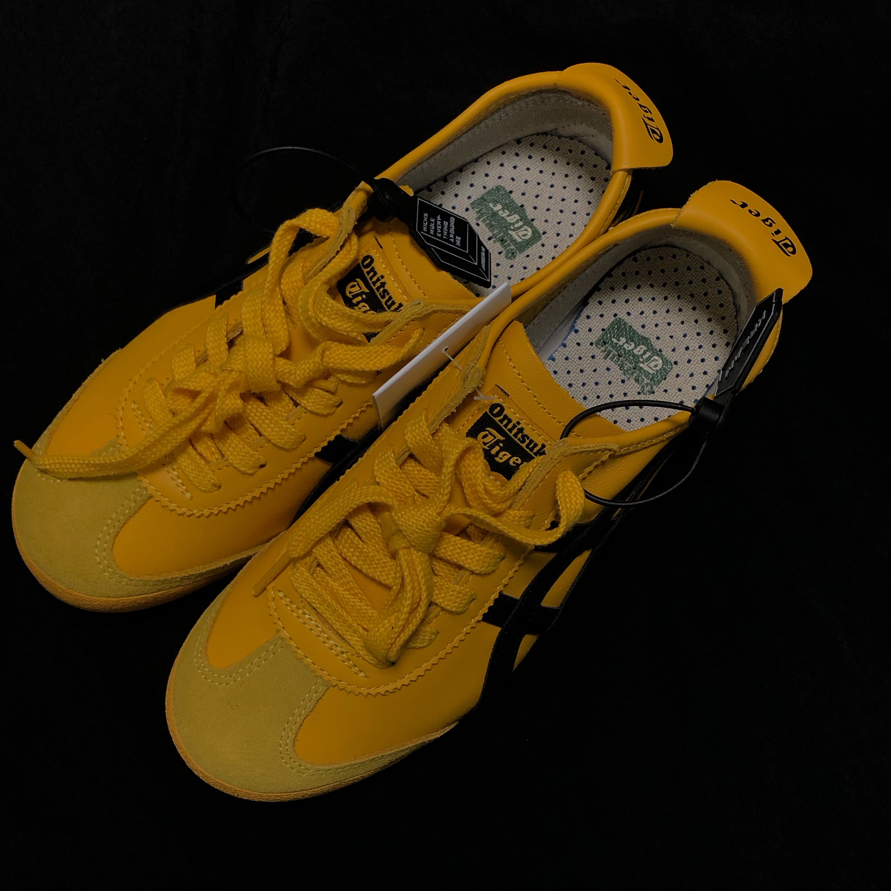 Onitsuka Tiger Mexico 66 Yellow Black 착용 스타일