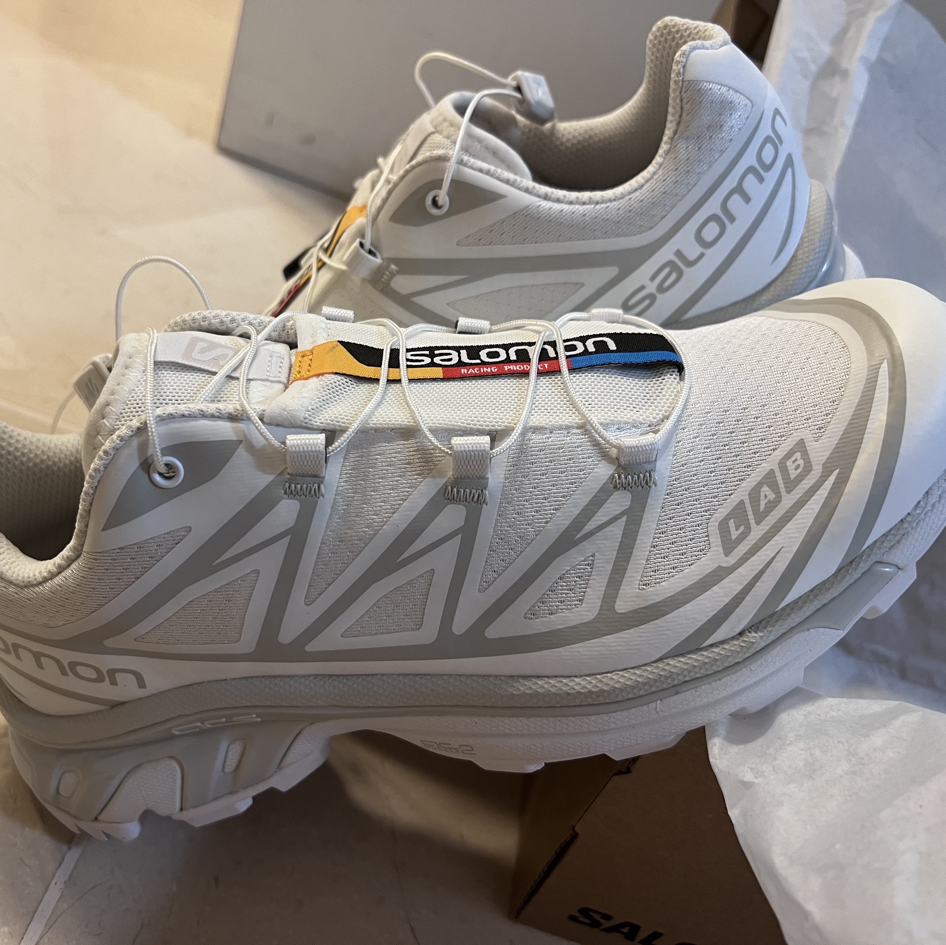Salomon XT-6 ADV White 착용 스타일