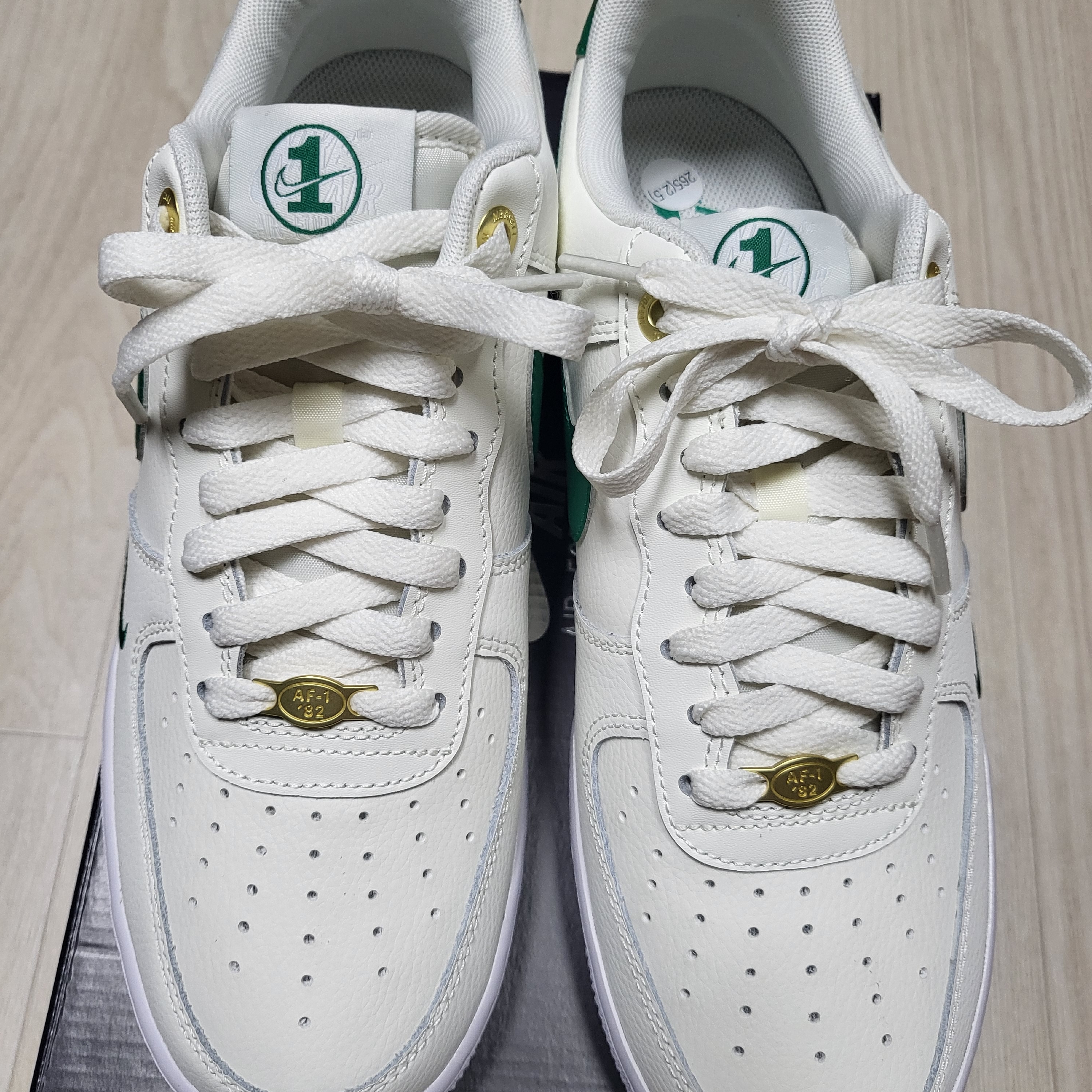 Nike Air Force 1 '07 LV8 40th Anniversary Join Forces Sail Malachite 착용 스타일