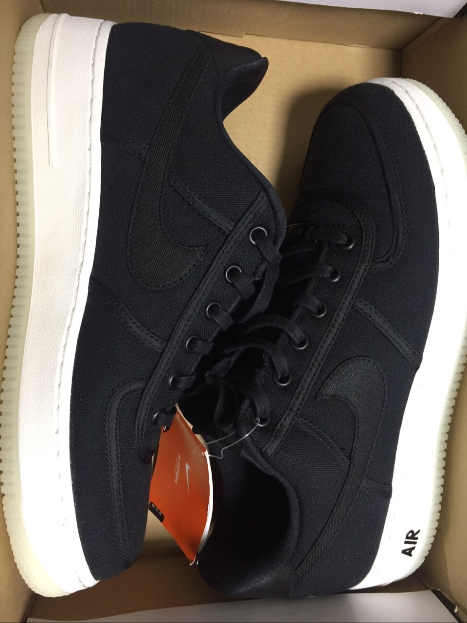 Nike Air Force 1 Low Canvas Black 착용 스타일