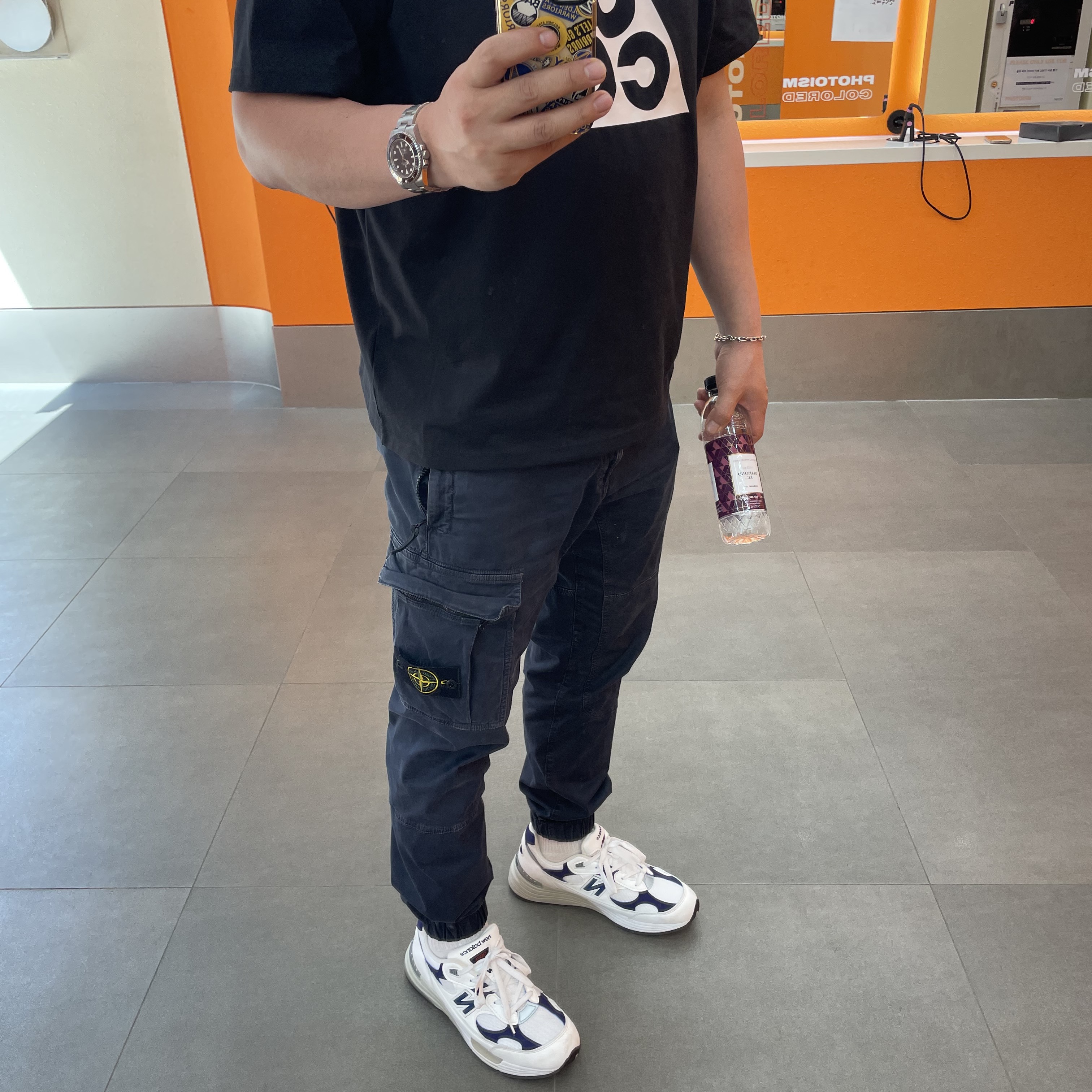 New Balance 992 Made in USA White Navy 착용 스타일
