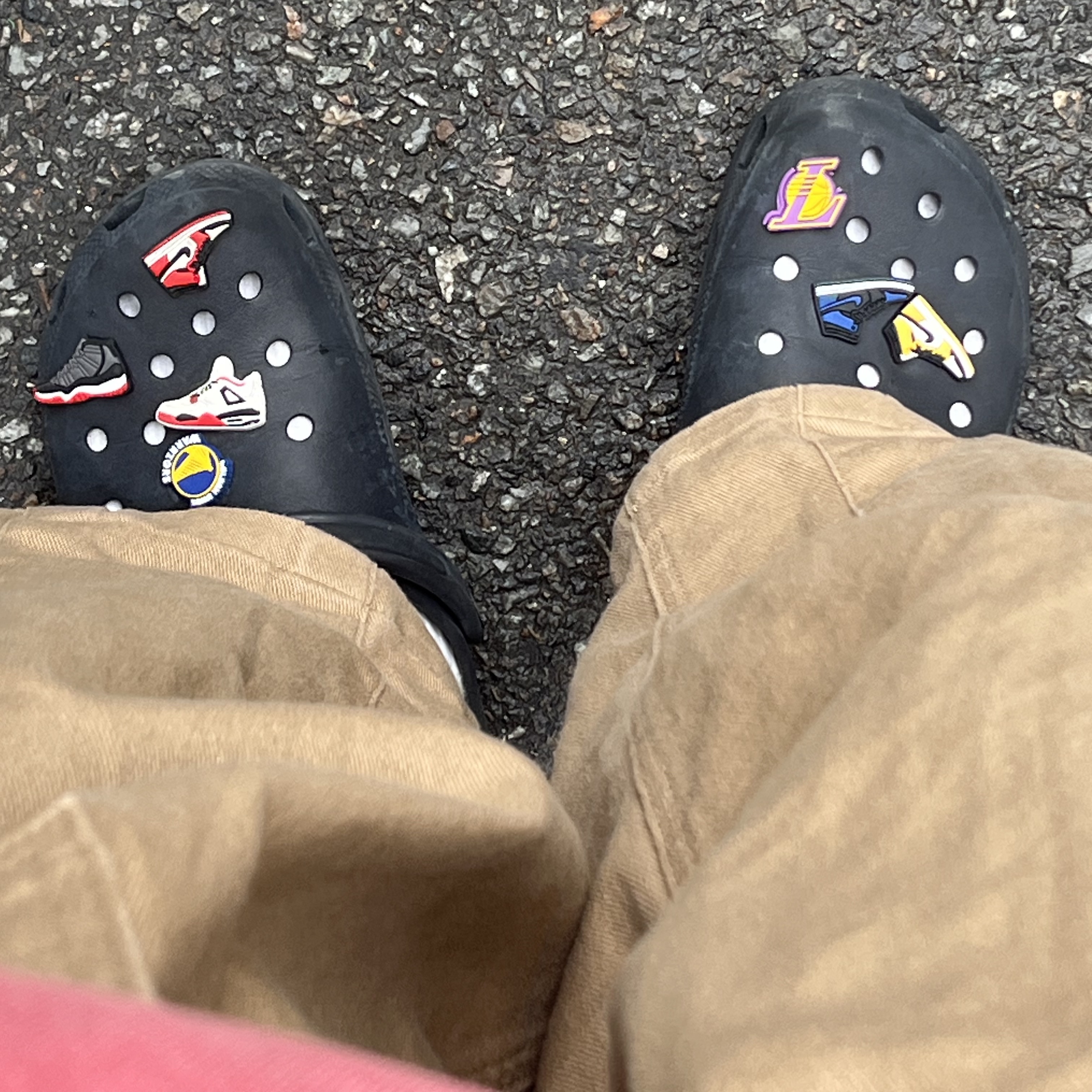 Crocs Classic Clog Black 착용 스타일