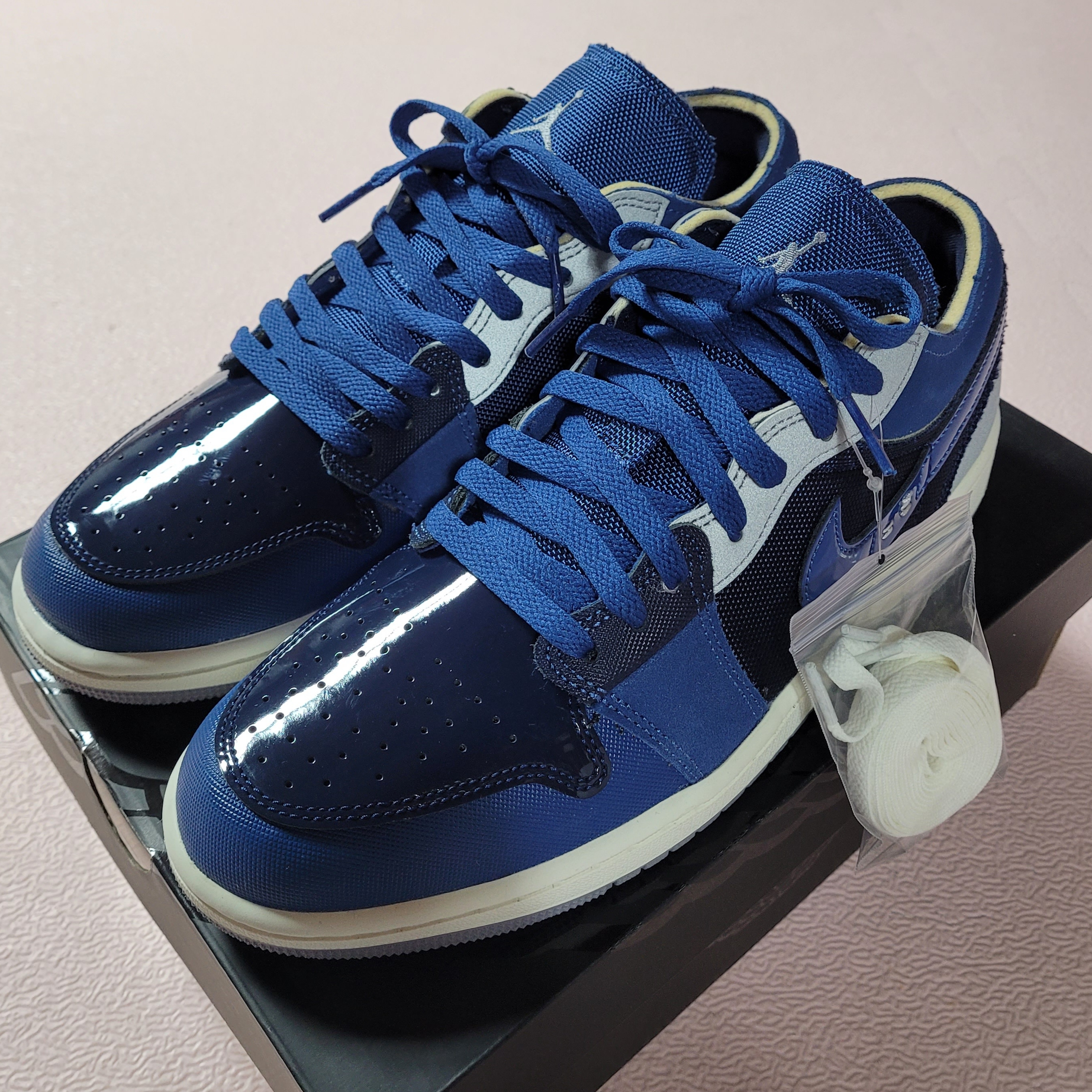 Jordan 1 Low SE Craft Obsidian 착용 스타일