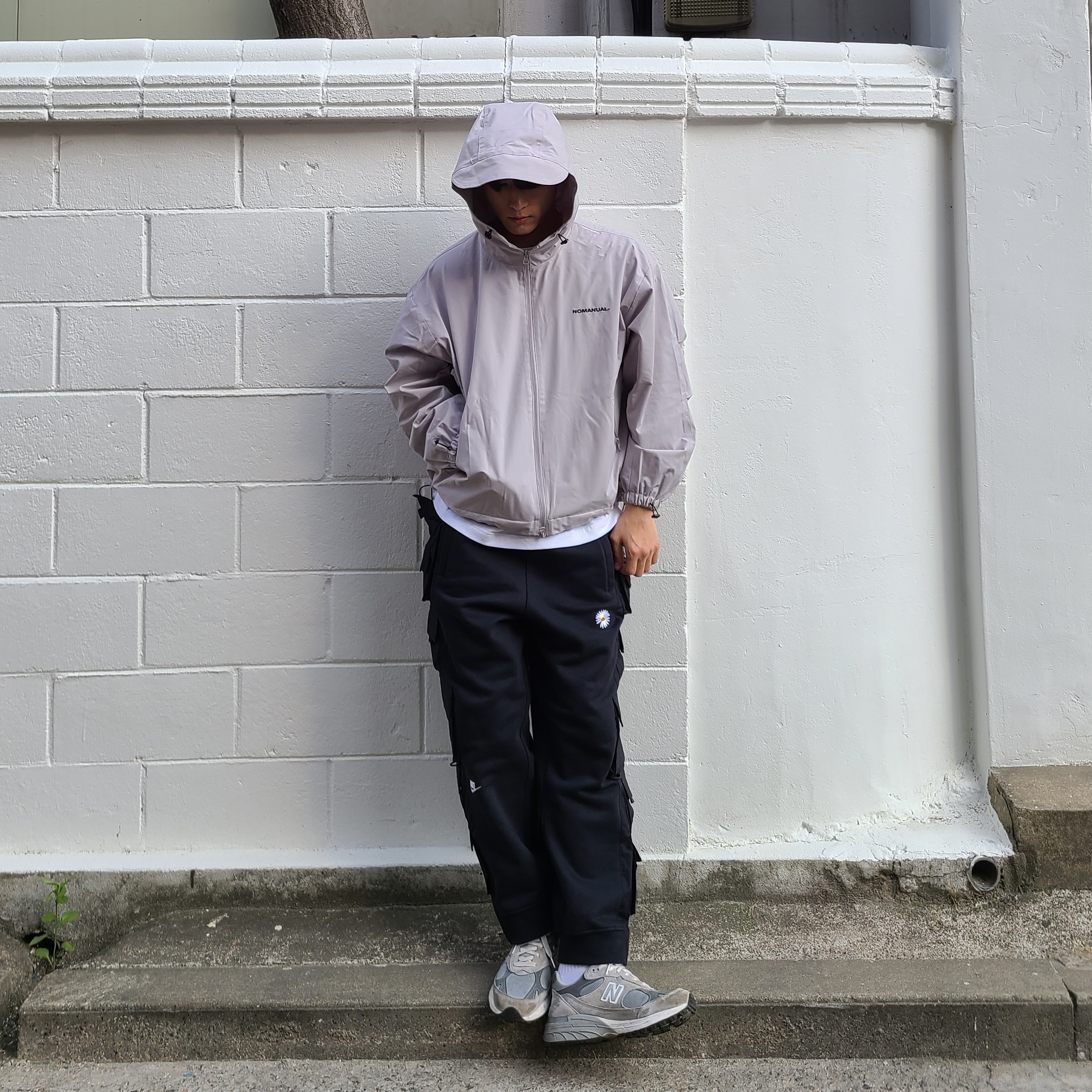Nike x Peaceminusone LS T-Shirt White (DR0097-100), Nike x Peaceminusone Wide Pants Black (DR0095-010) 착용 스타일 - 2