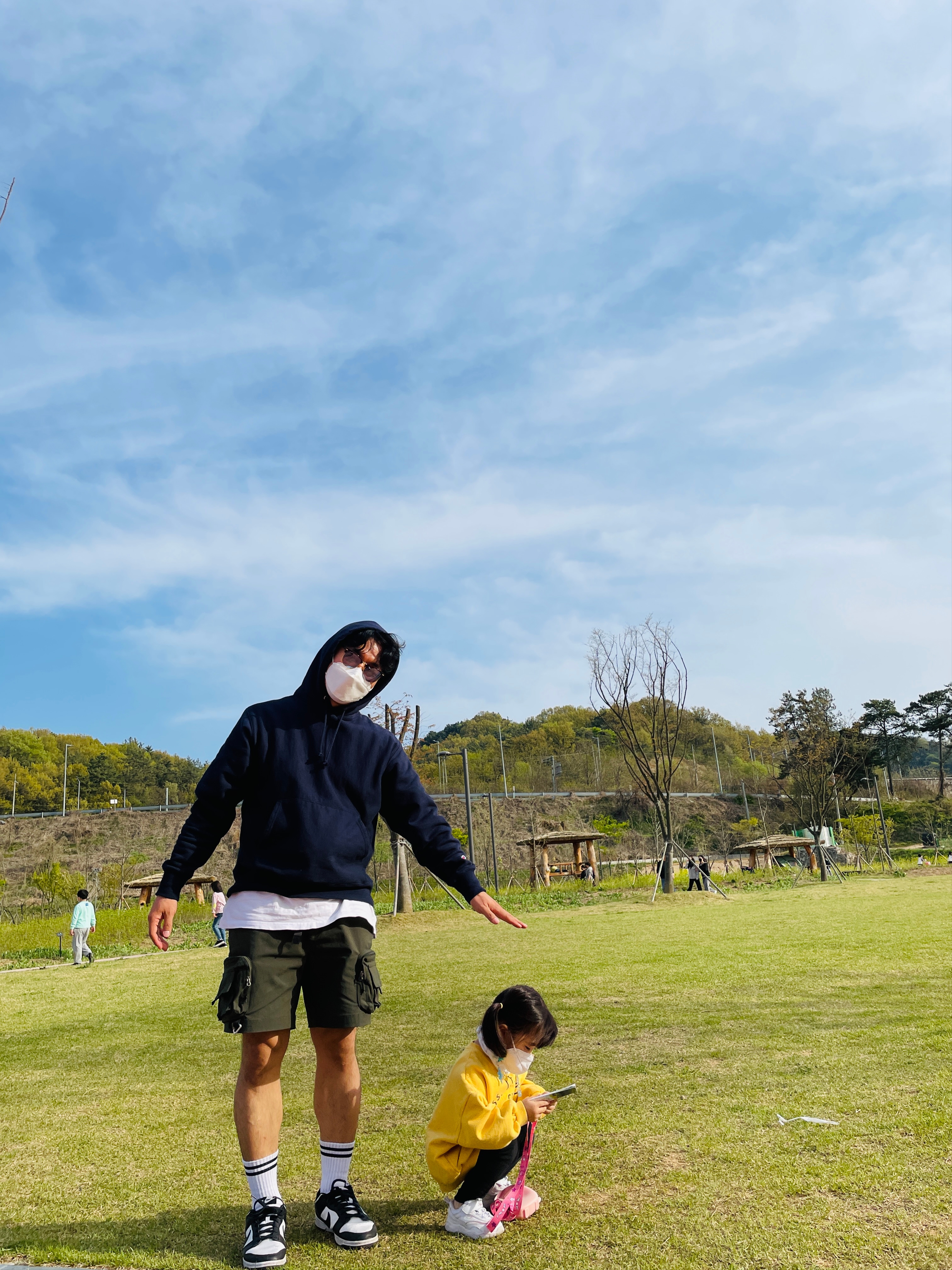 Nike ACG Cargo Shorts Sequoia - Asia, Nike Dunk Low Retro Black 착용 스타일