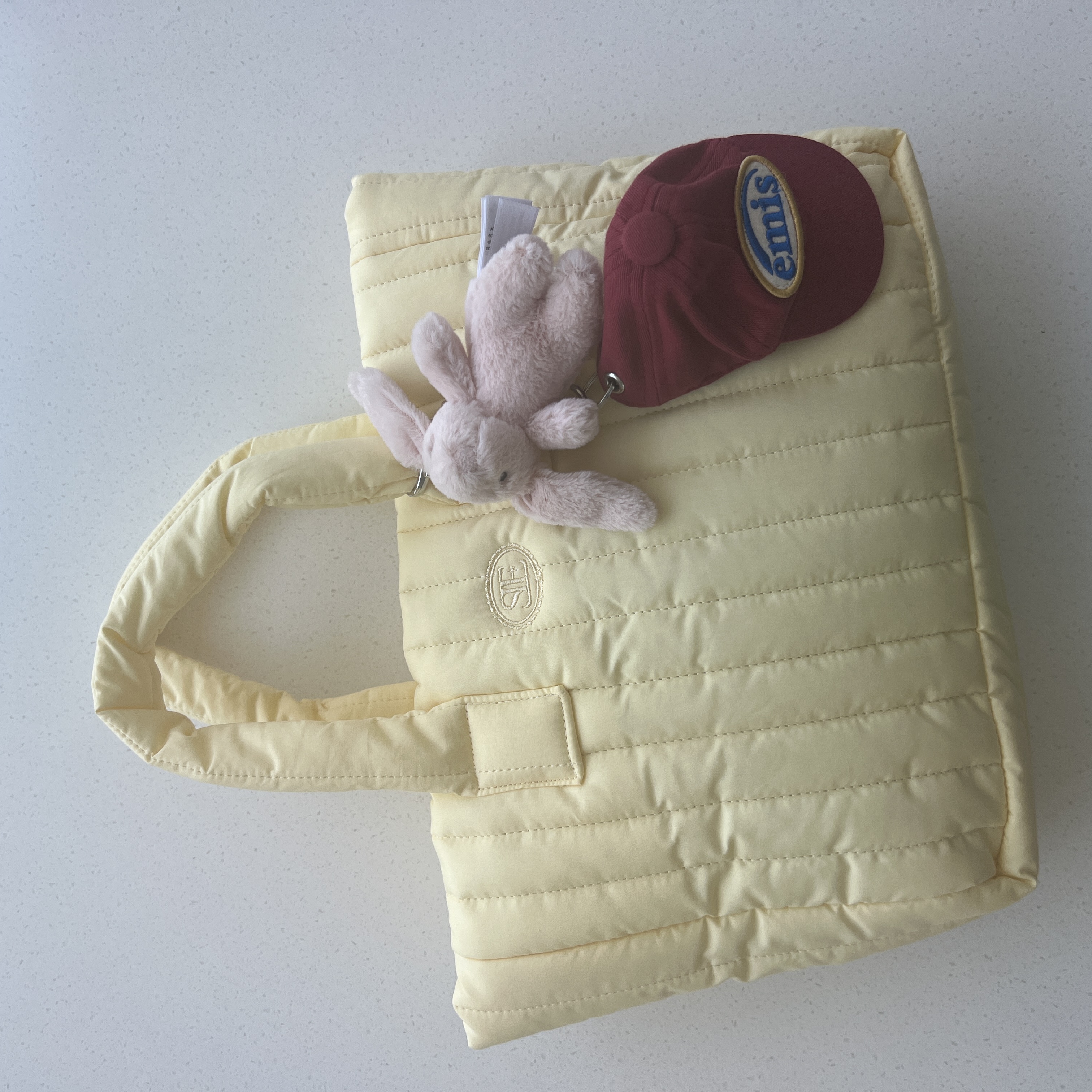 Jellycat Bashful Bunny Bag Charm Blush 착용 스타일 - 3