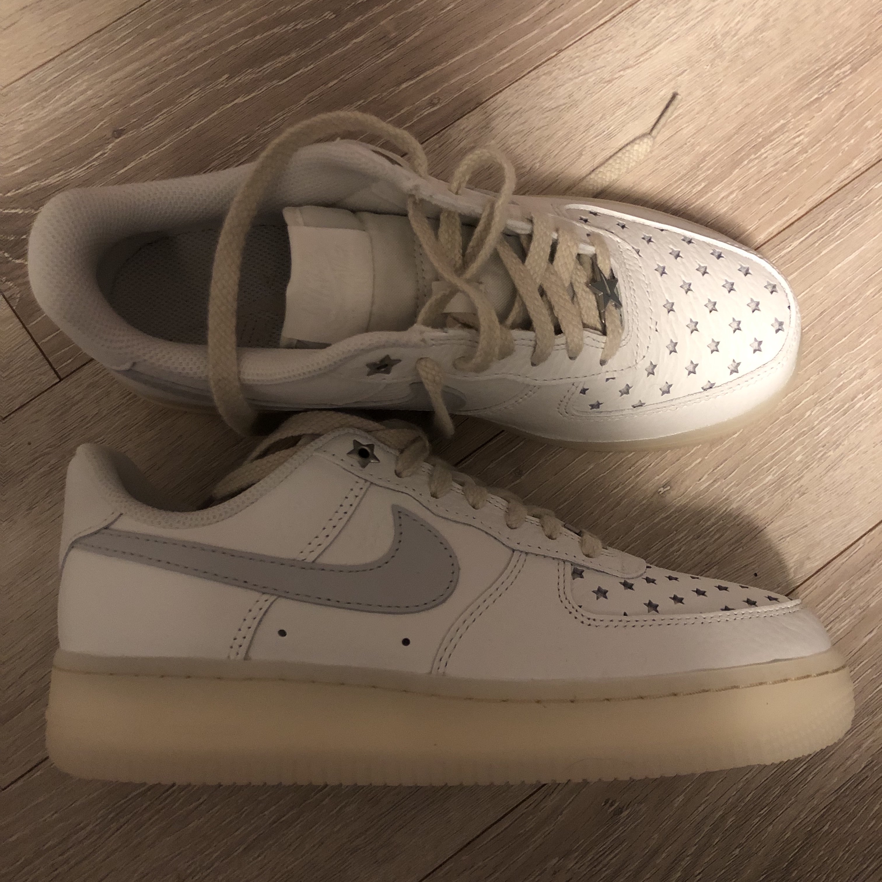 (W) Nike Air Force 1 '07 Summit White Pure Platinum 착용 스타일