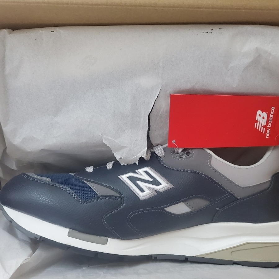 New Balance 1600 Legacy Navy 착용 스타일