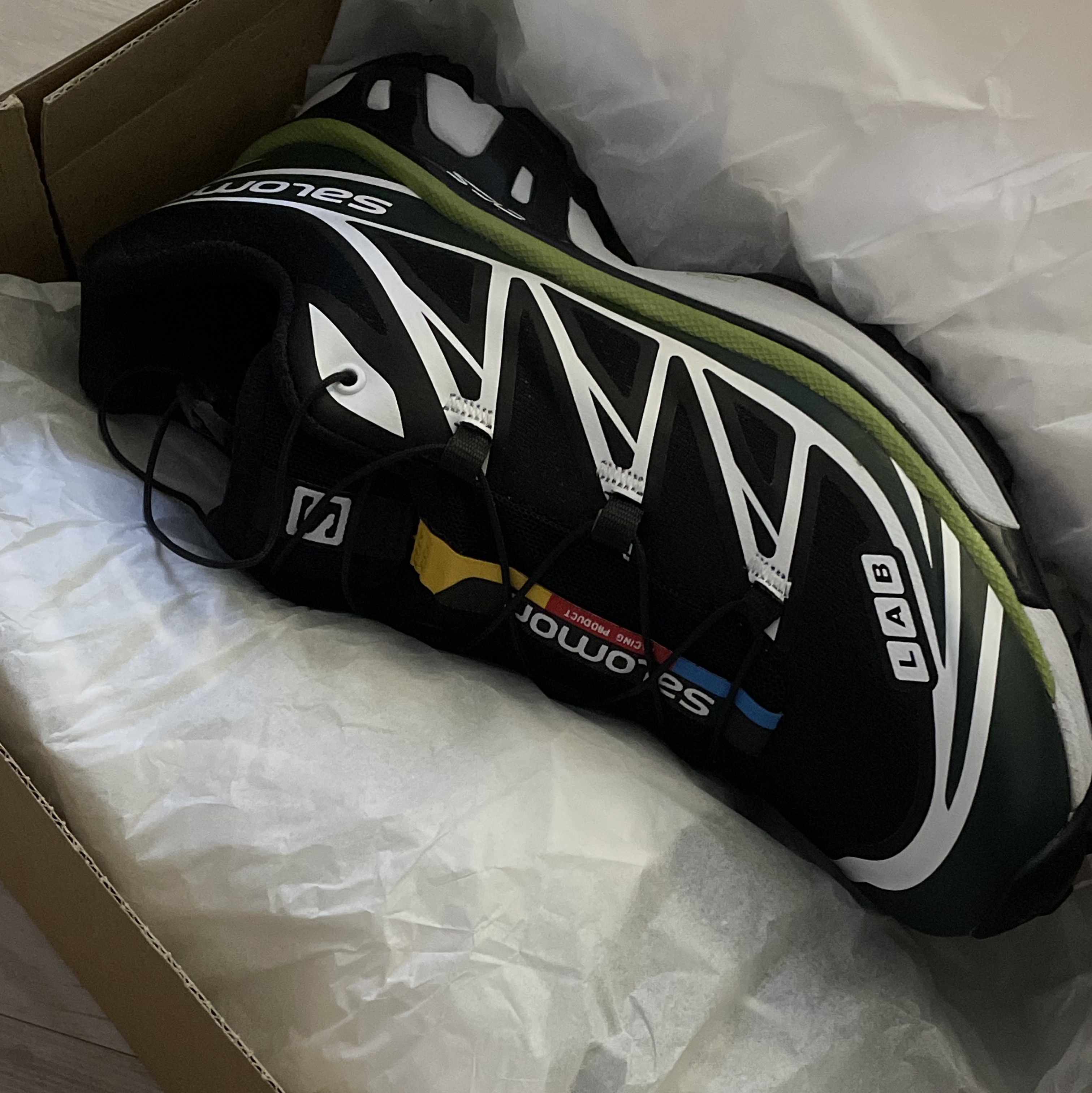 Salomon XT-6 Scarab Black 착용 스타일