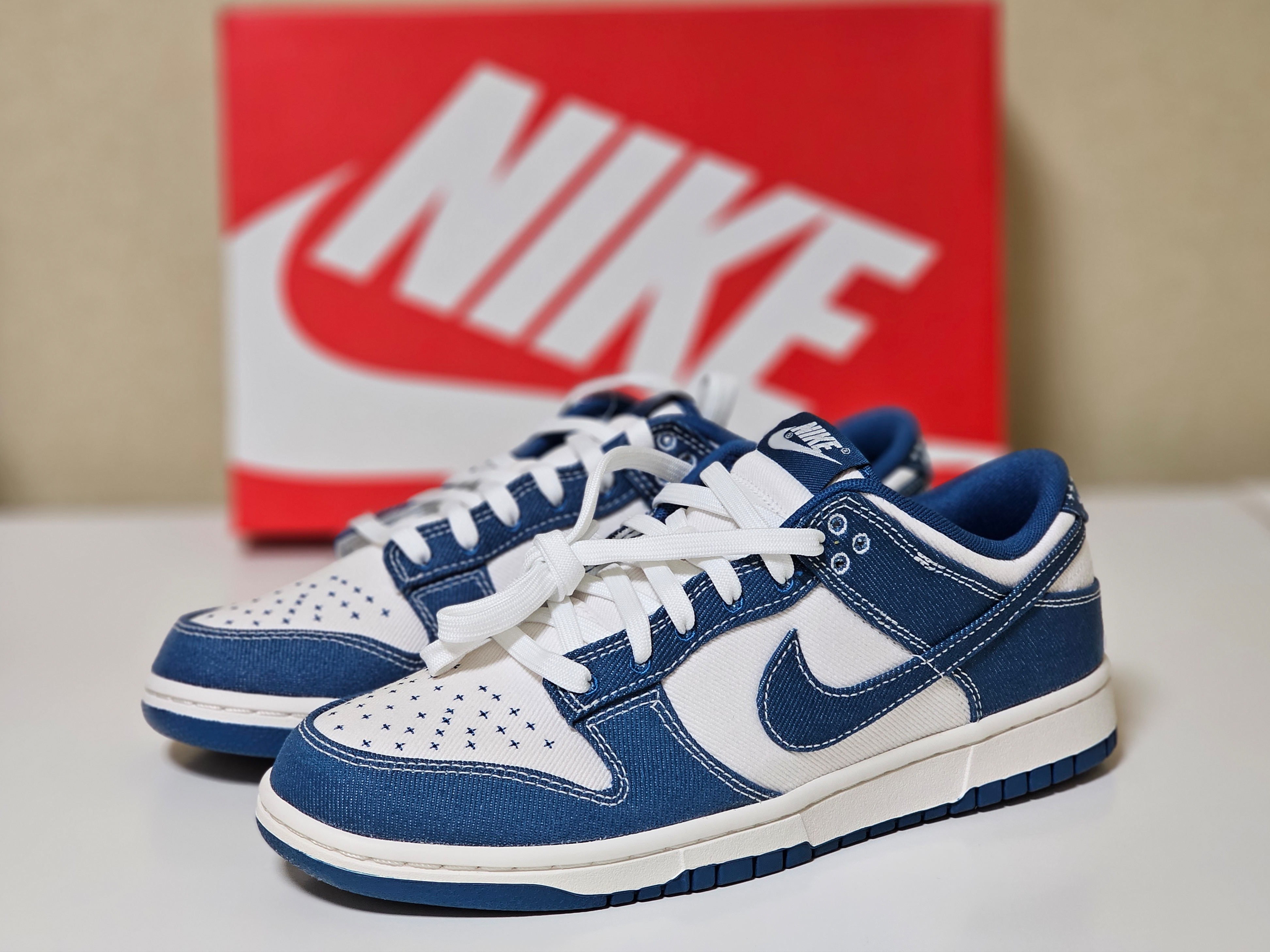 Nike Dunk Low Retro SE Industrial Blue 착용 스타일