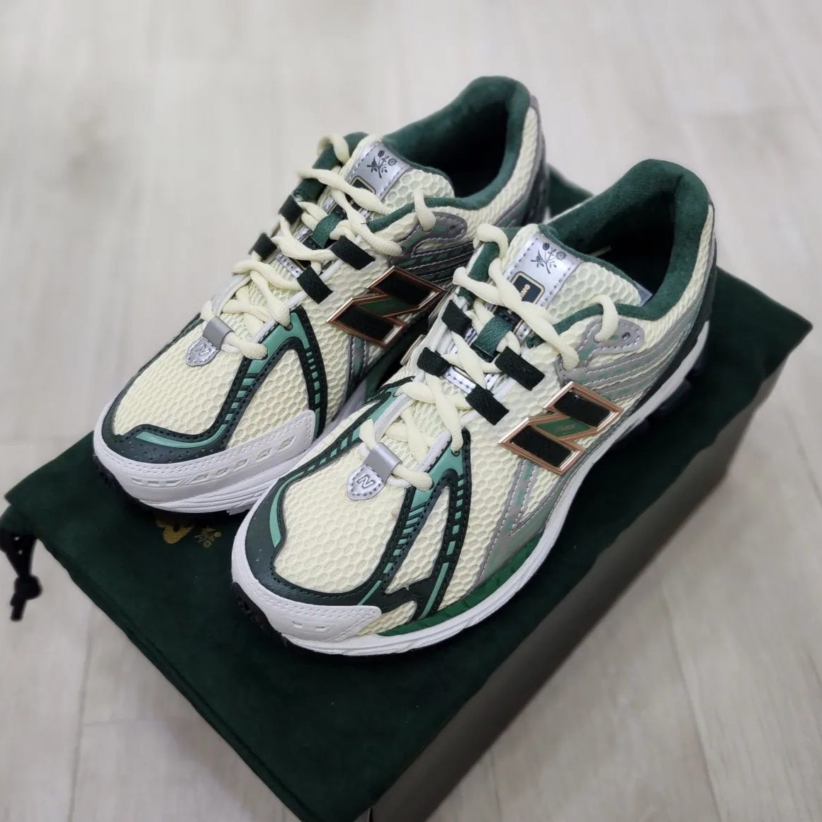 New Balance x Aime Leon Dore 1906R Jade 착용 스타일 - 2