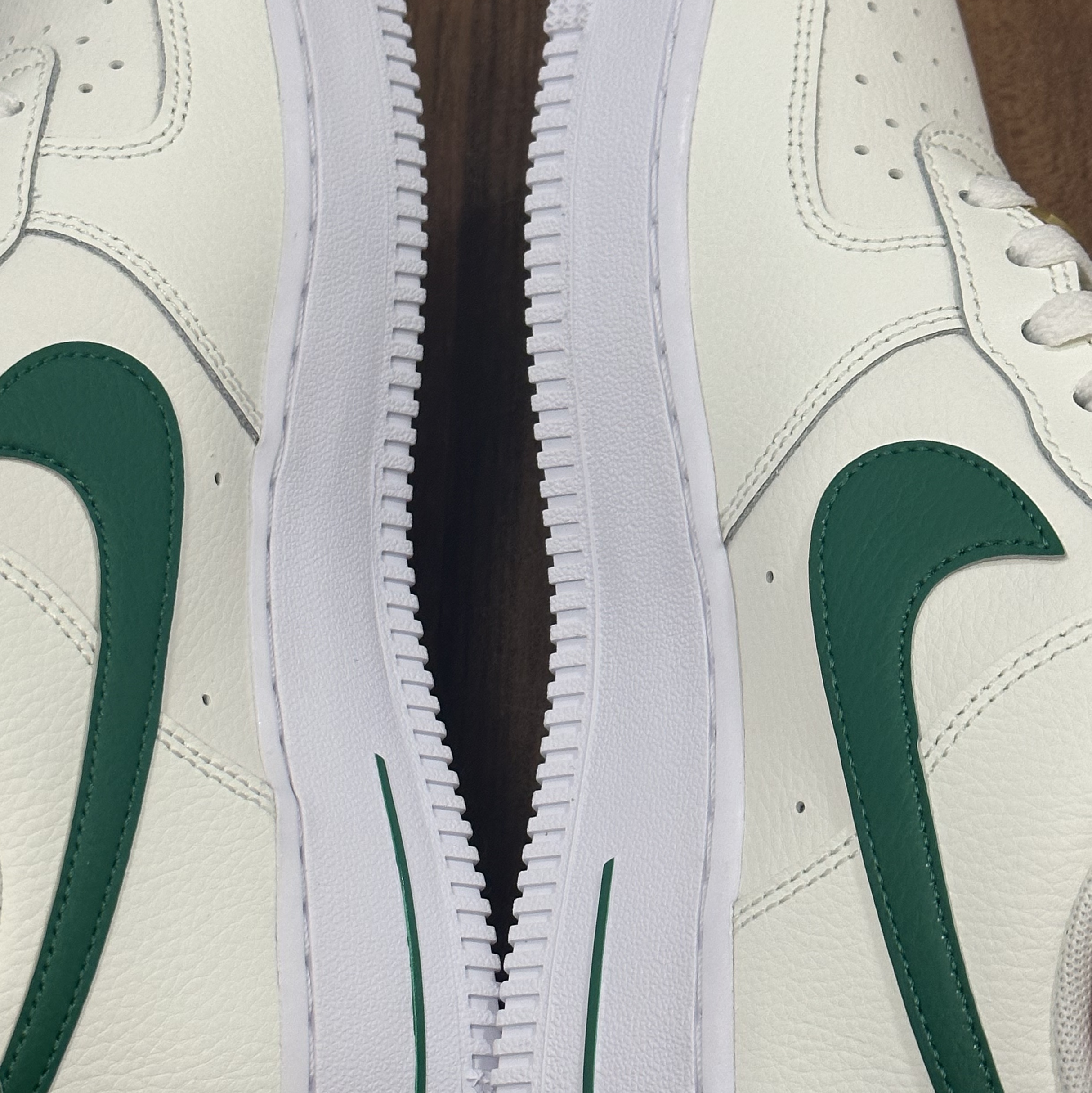 Nike Air Force 1 '07 LV8 40th Anniversary Join Forces Sail Malachite 착용 스타일 - 2