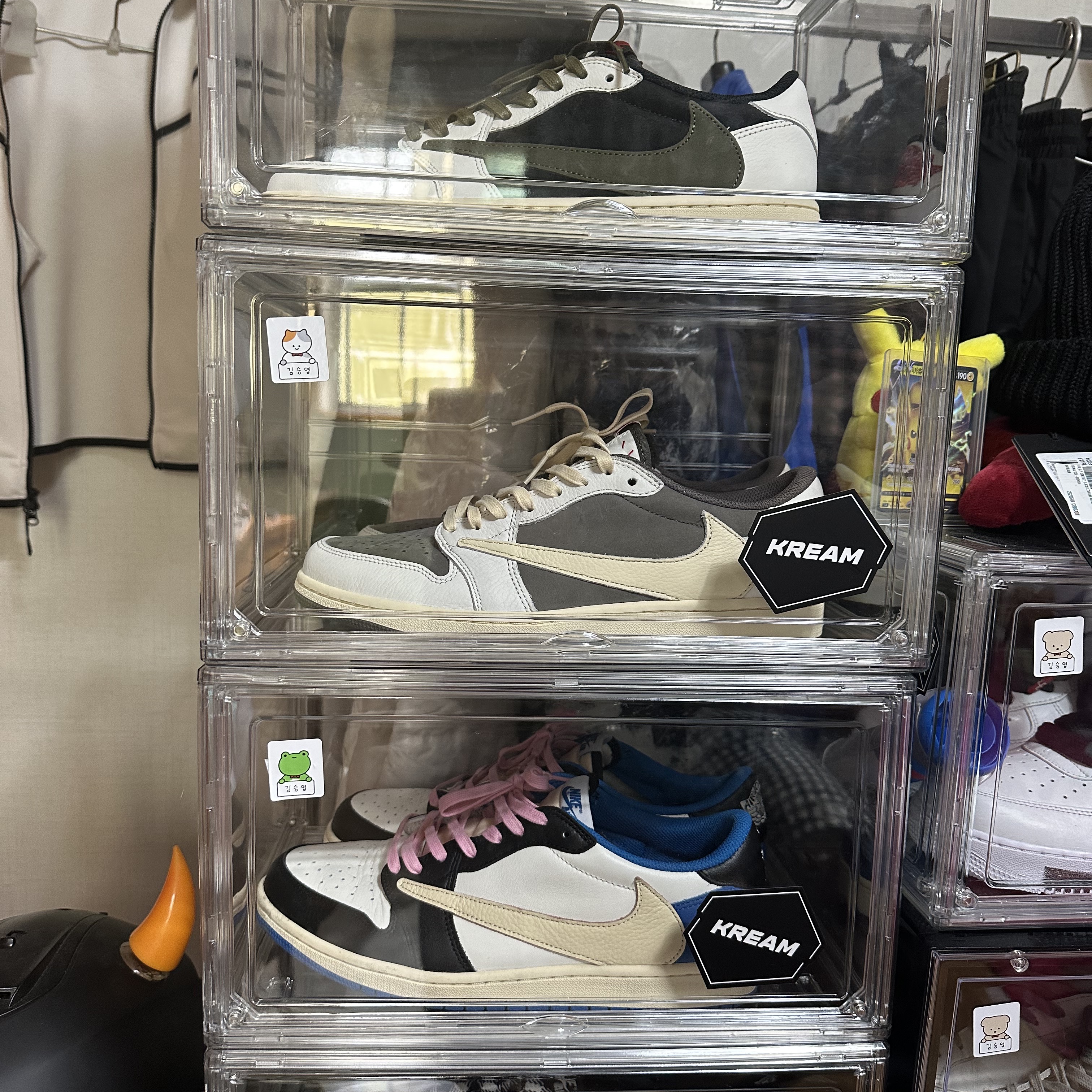 (W) Jordan 1 x Travis Scott Retro Low OG SP Medium Olive, Jordan 1 x Travis Scott Retro Low OG SP Sail and Ridgerock 착용 스타일