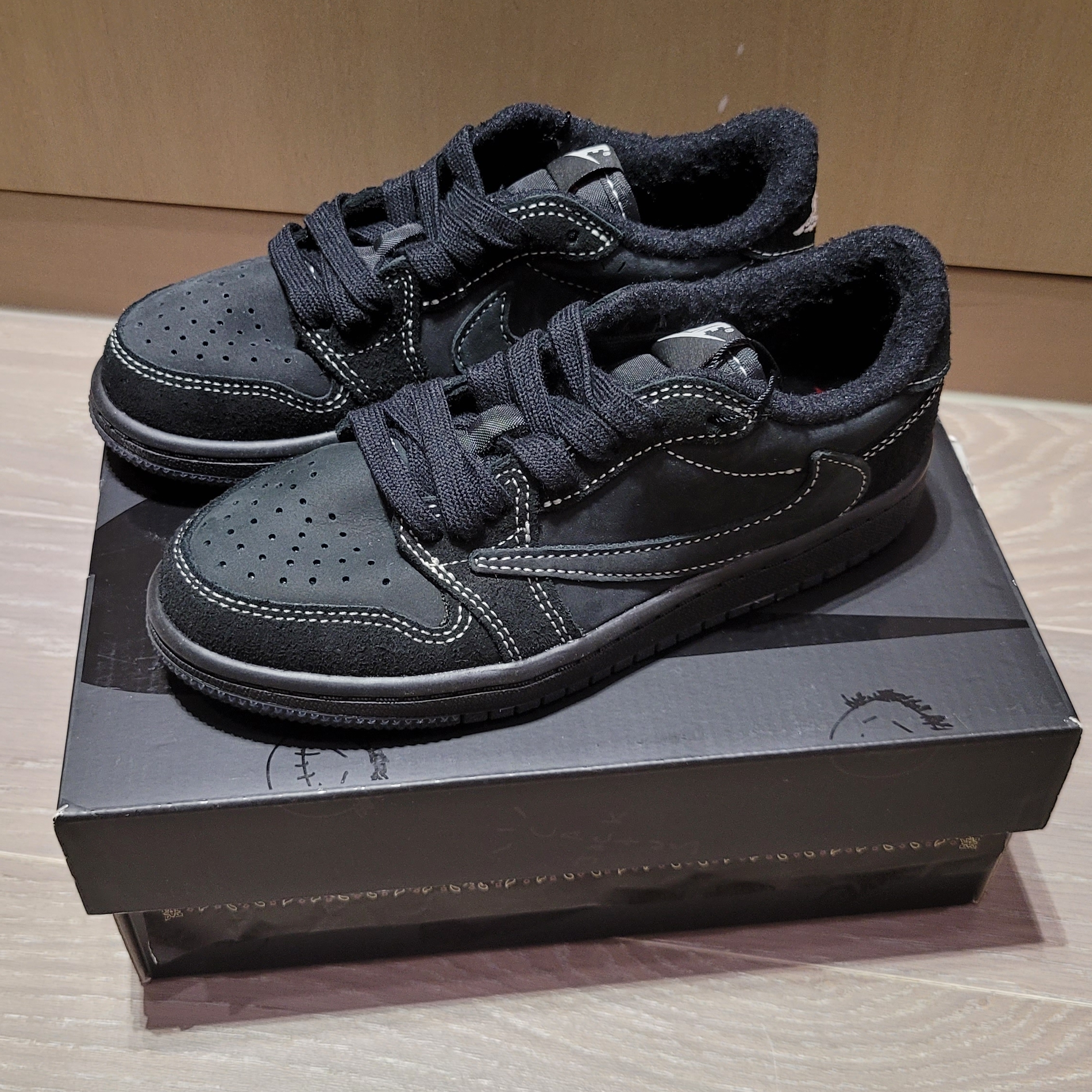 (PS) Jordan 1 x Travis Scott Retro Low OG SP Black Phantom 착용 스타일