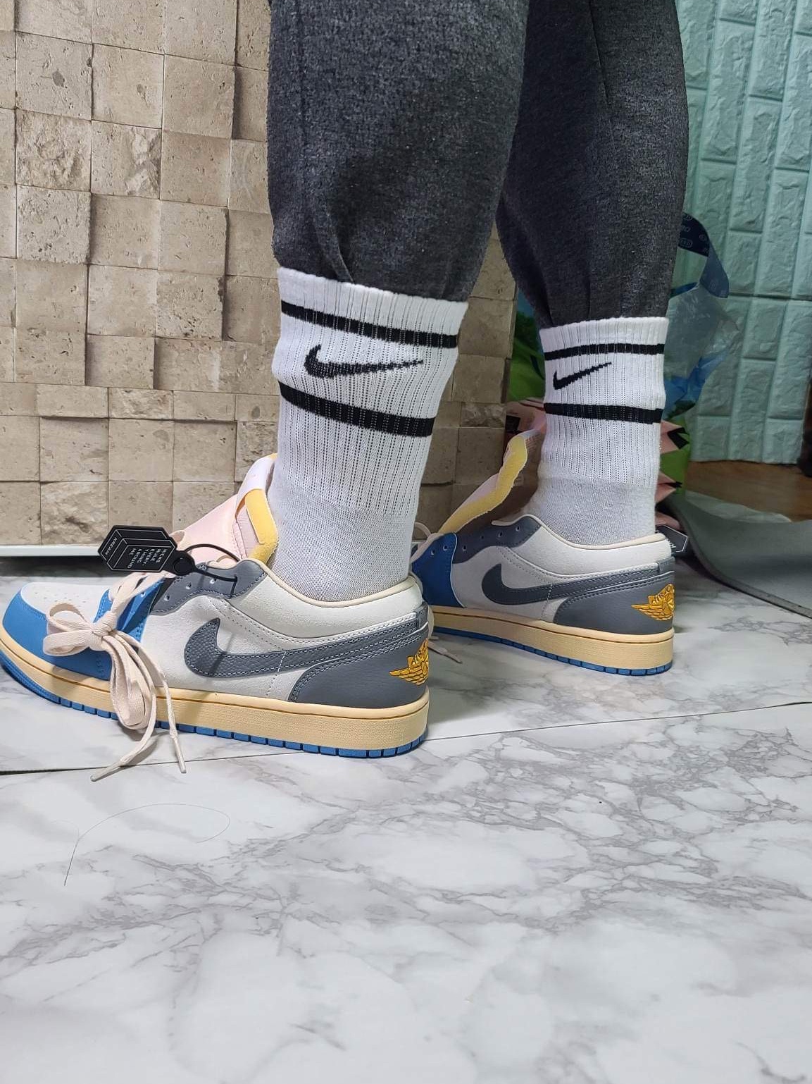 Jordan 1 Low SE Tokyo 96 착용 스타일
