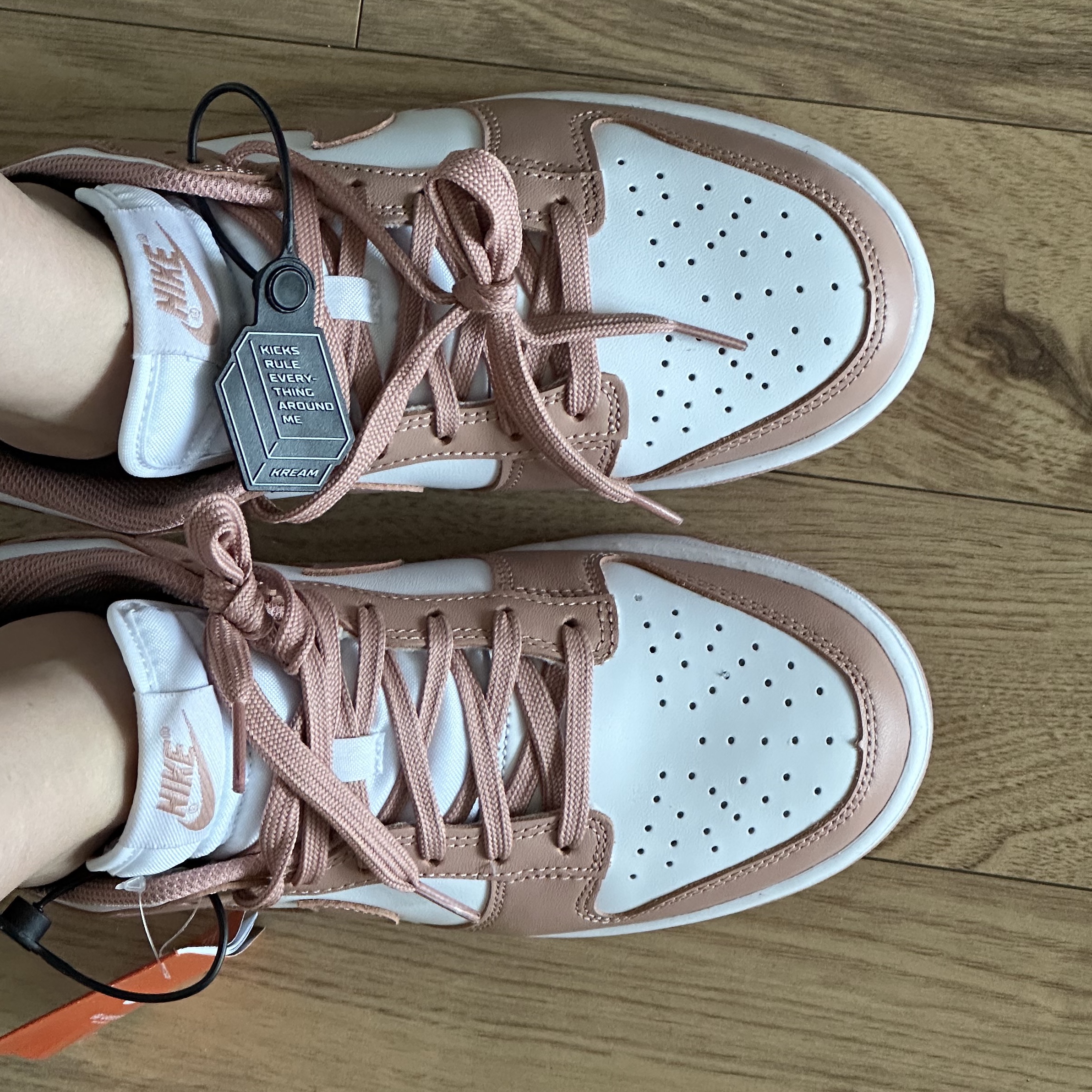 (W) Nike Dunk Low Rose Whisper 착용 스타일