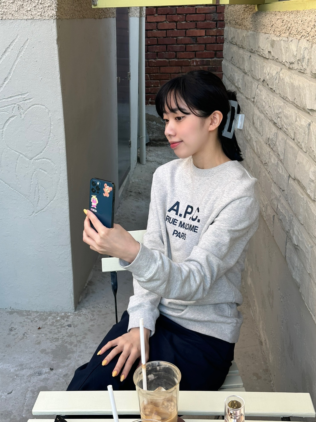 A.P.C. Rufus Sweatshirt Grey 착용 스타일