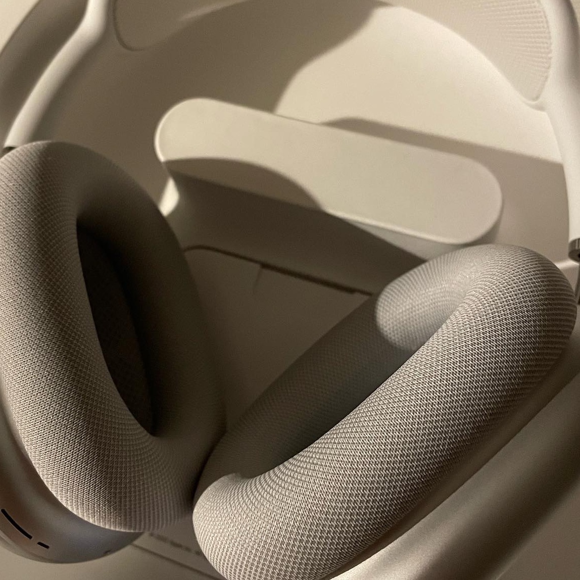 Apple AirPods Max Lightning Silver (Korean Ver.) 착용 스타일