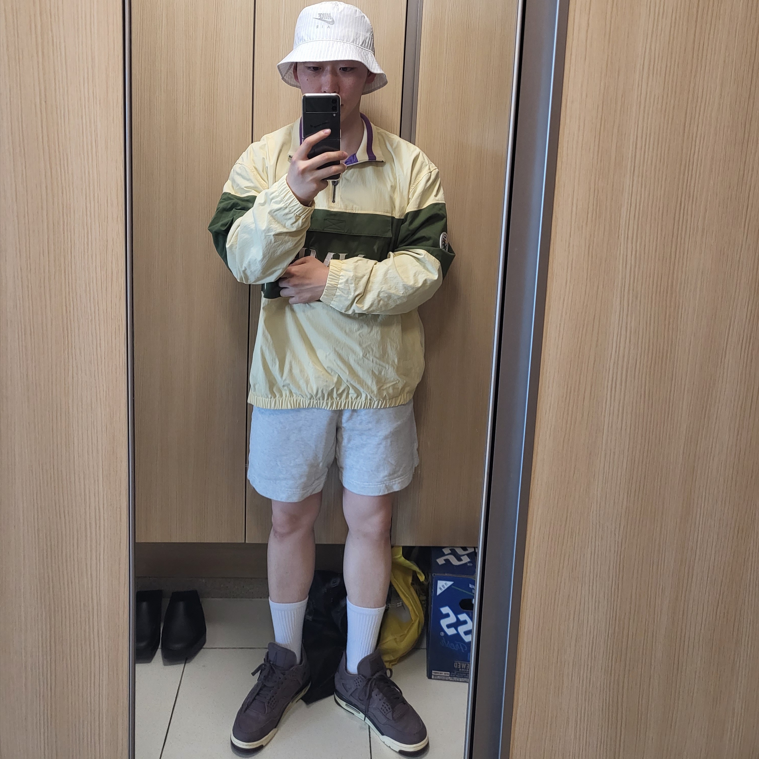 Jordan 4 x A Ma Maniere Retro Violet Ore, Nike x Kim Jones Bucket Hat White 착용 스타일