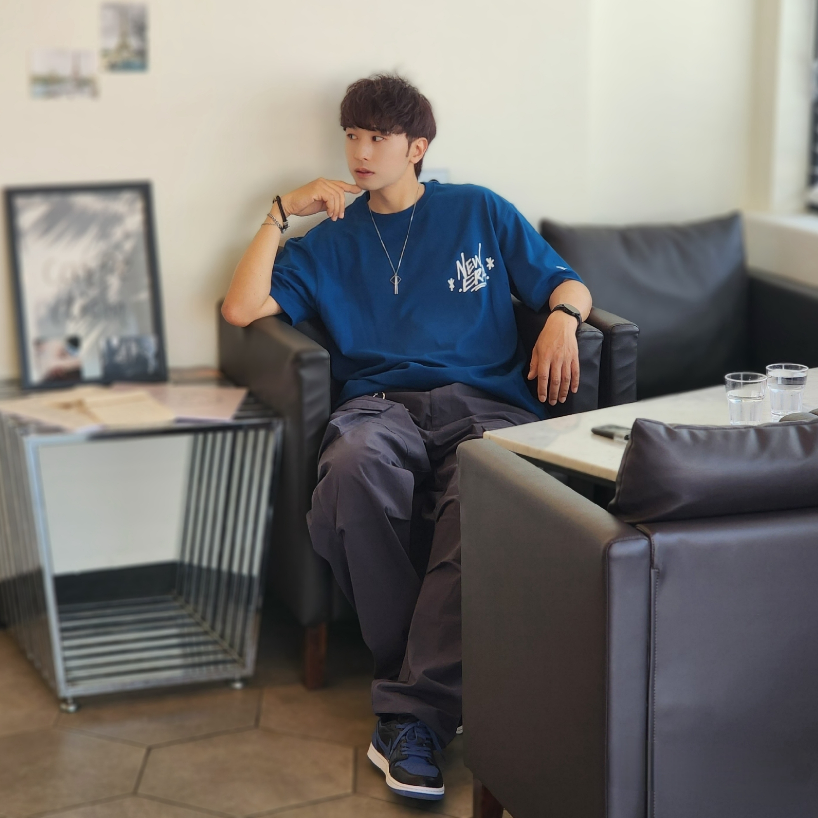 Jordan 1 Retro Low OG Mystic Navy, Nike 50th Anniversary Special Keyring Set 착용 스타일 - 2