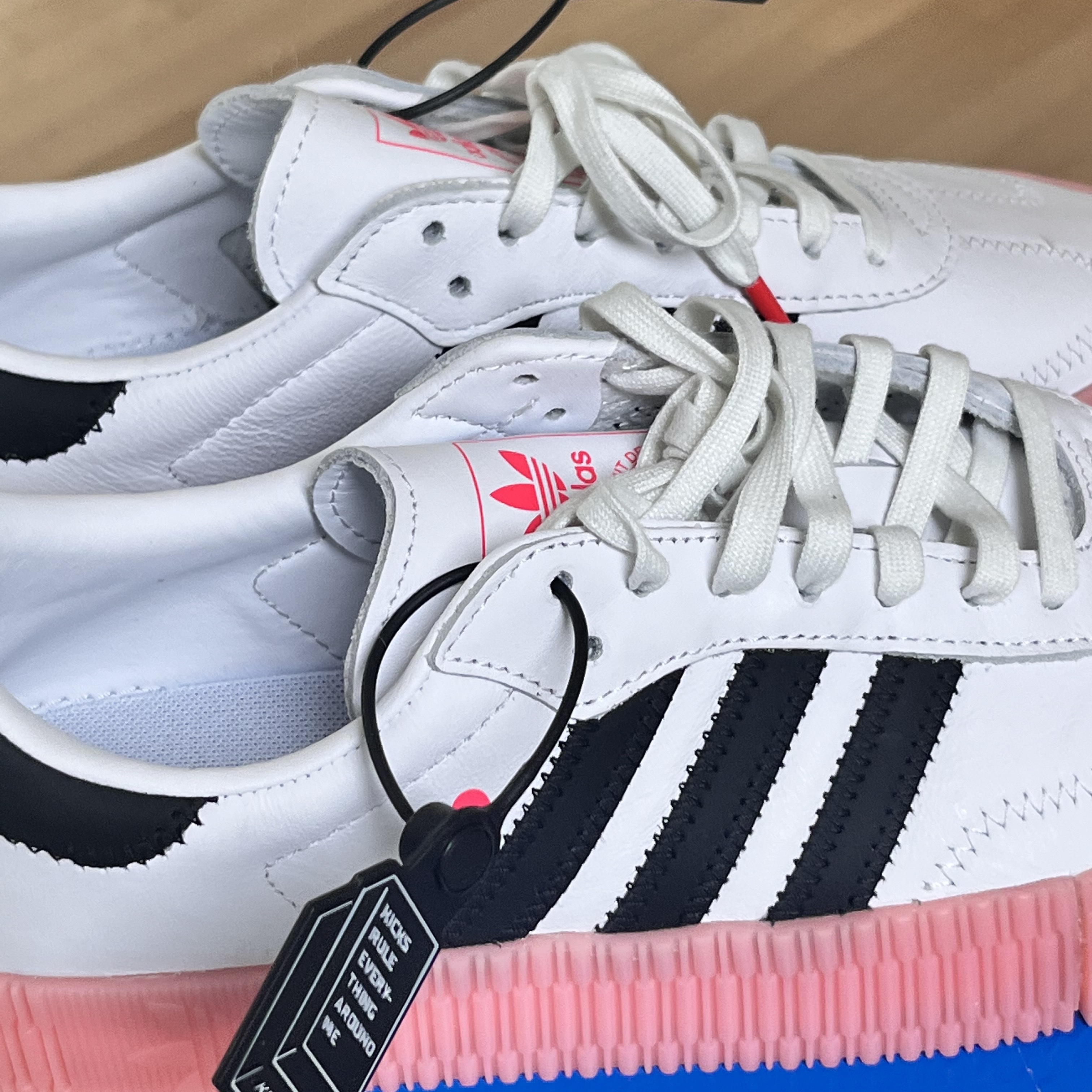 (W) Adidas Sambarose White Pink 착용 스타일 - 3