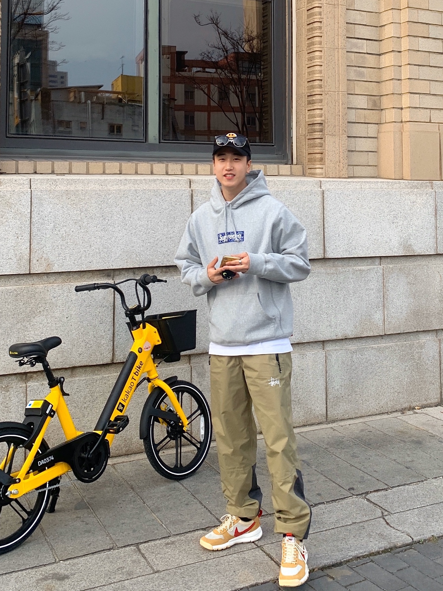 Supreme Bandana Box Logo Hooded Sweatshirt Heather Grey - 19FW, Nike x Tom Sachs Mars Yard Shoe 2.0 Space Camp 착용 스타일 - 1